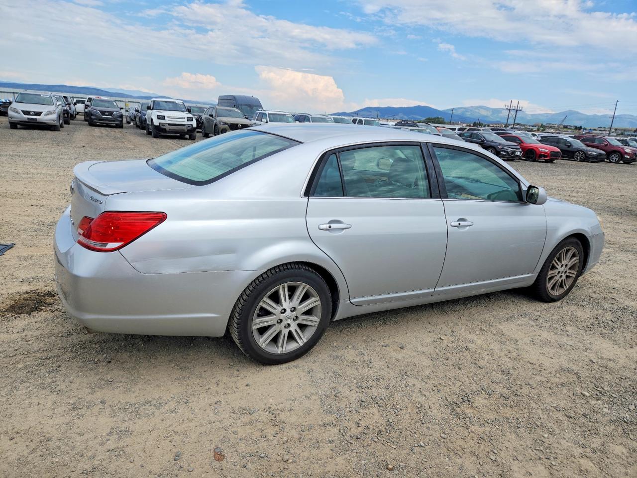 2007 Toyota Avalon Limited Silver vin: 4T1BK36B67U246837