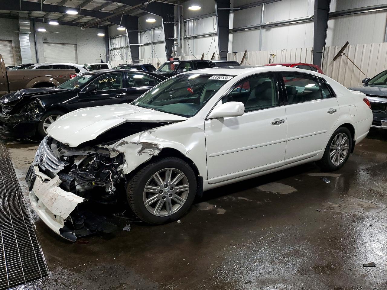 2008 Toyota Avalon Limited White vin: 4T1BK36B68U280360