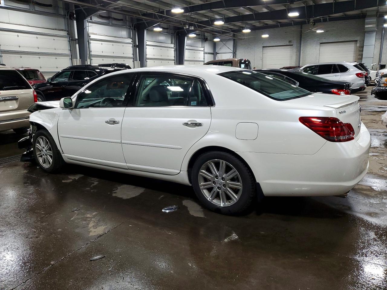 2008 Toyota Avalon Limited White vin: 4T1BK36B68U280360