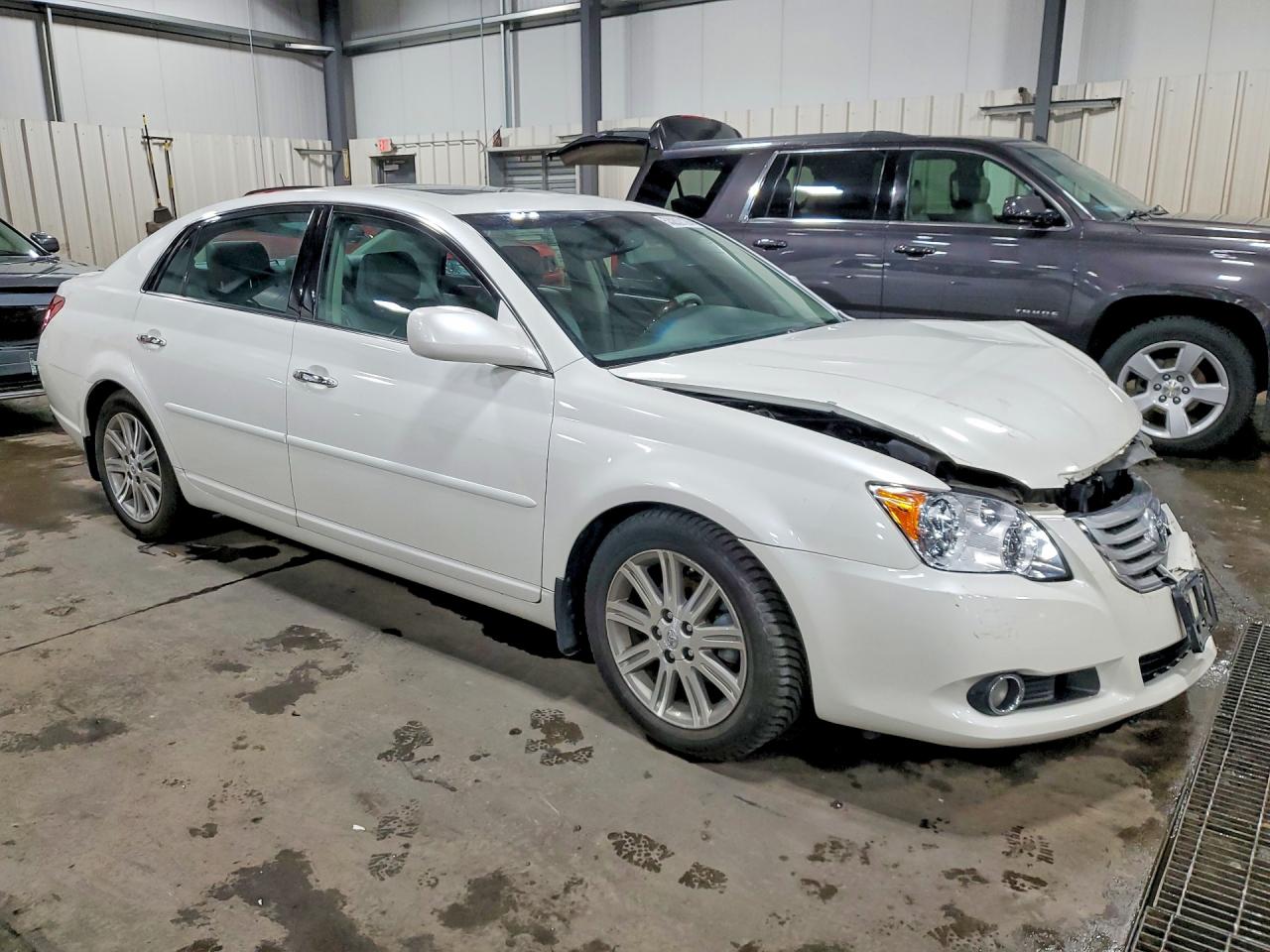 2008 Toyota Avalon Limited White vin: 4T1BK36B68U280360