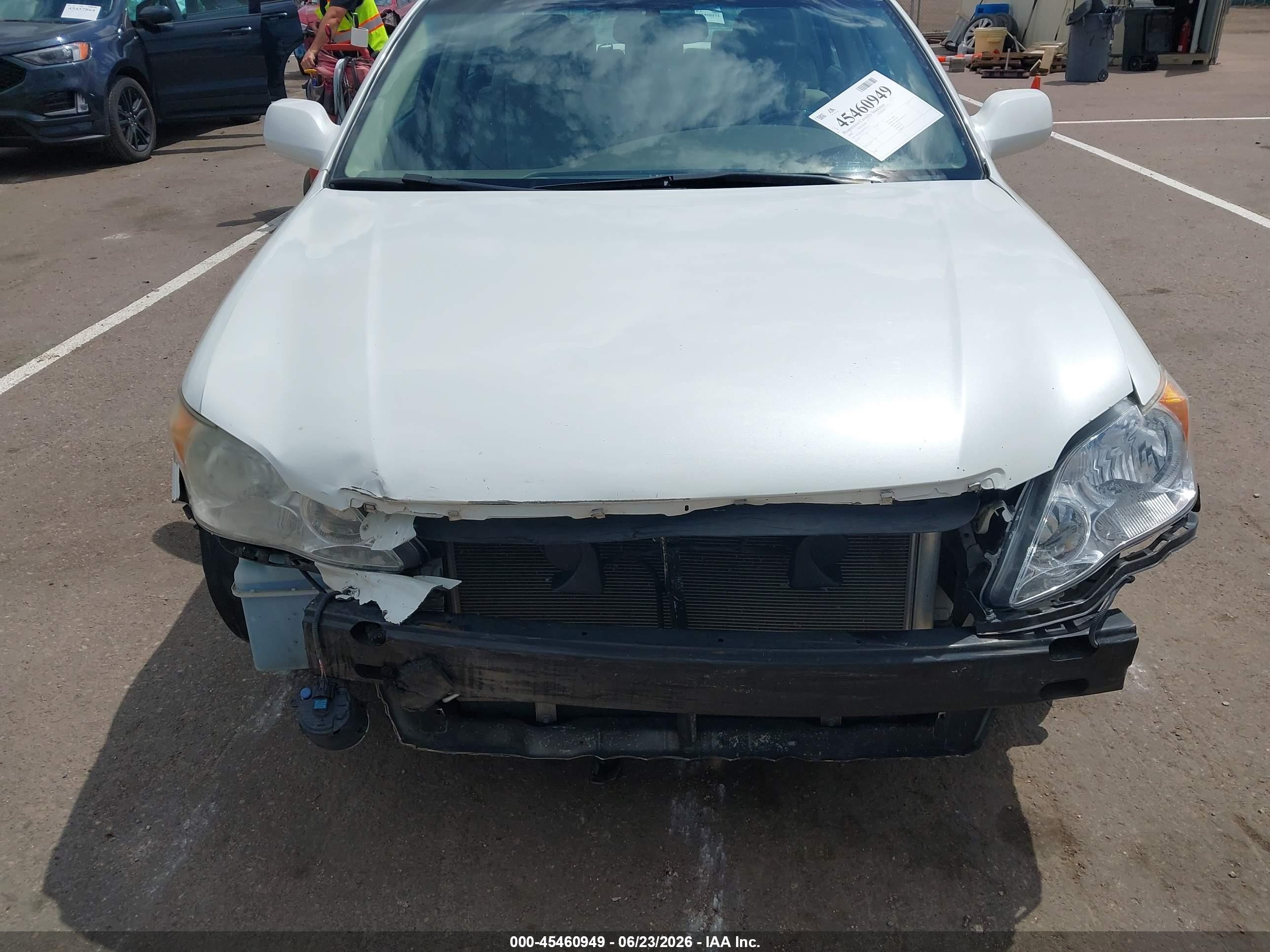 2009 Toyota Avalon Limited White vin: 4T1BK36B69U345211