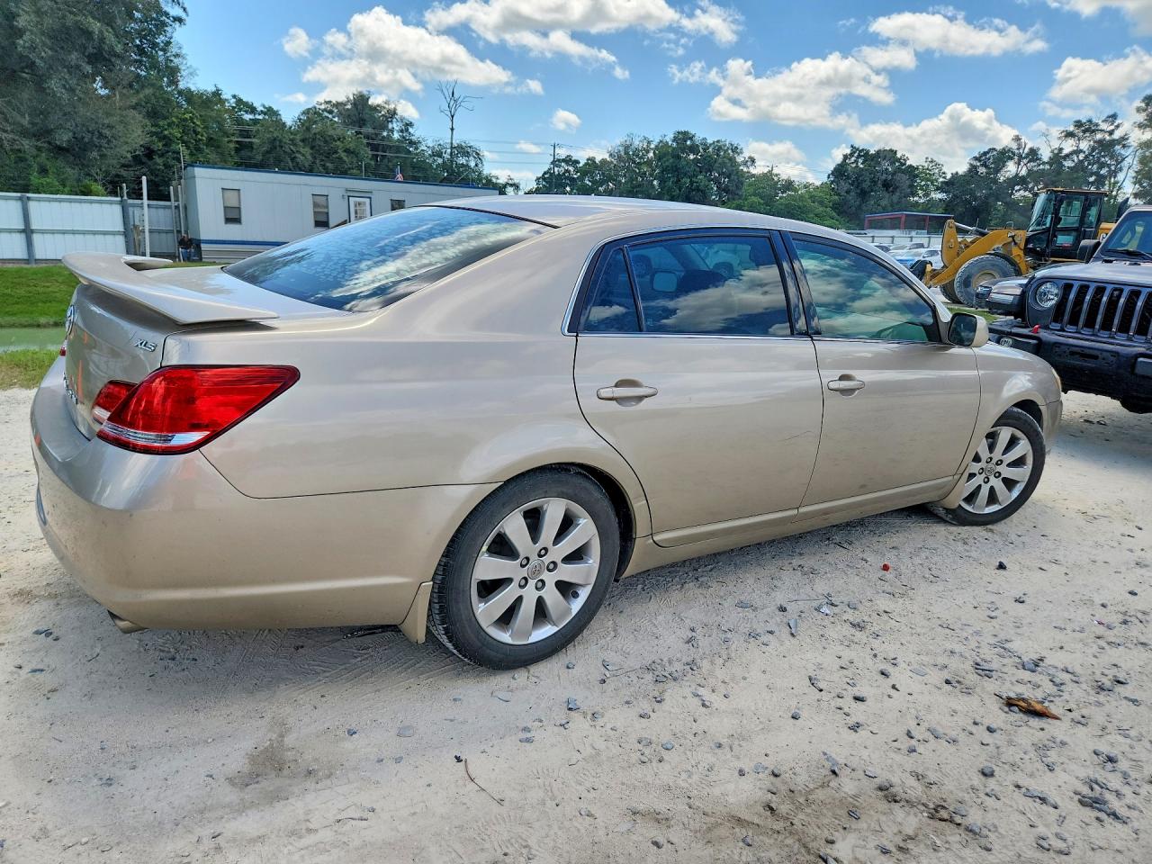 2005 Toyota Avalon Xls Tan vin: 4T1BK36B75U016480