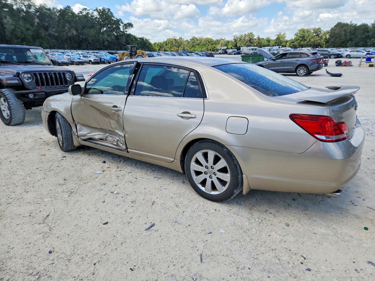 2005 Toyota Avalon Xls Tan vin: 4T1BK36B75U016480