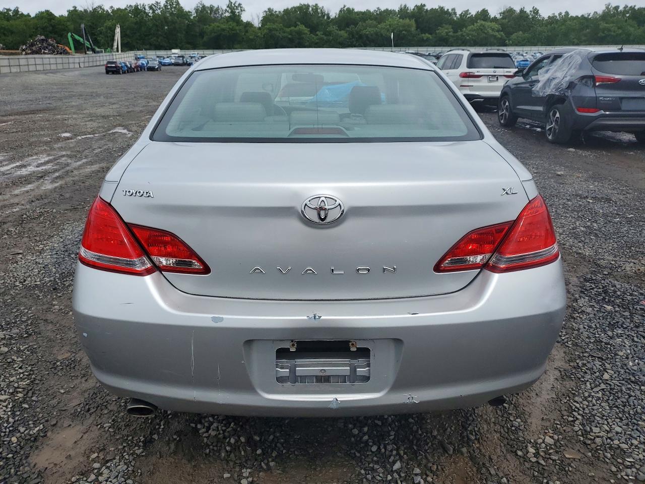 2005 Toyota Avalon Xl Silver vin: 4T1BK36B75U033568