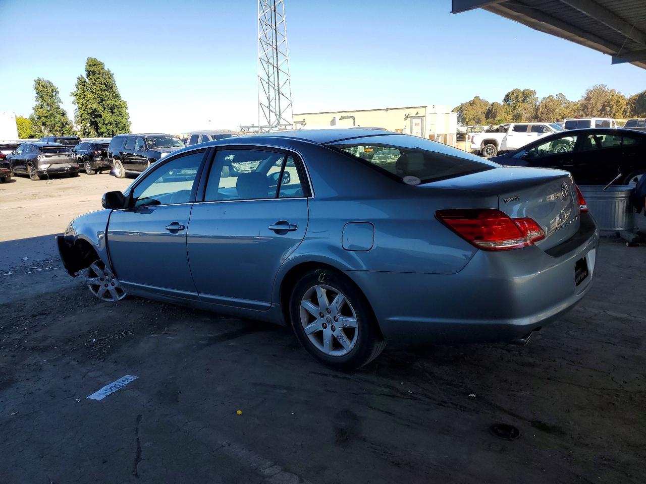2005 Toyota Avalon Xl Blue vin: 4T1BK36B75U037734