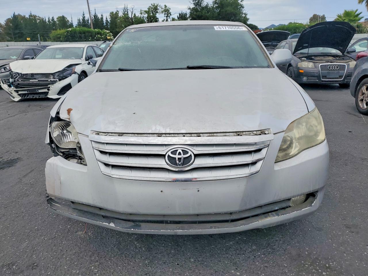 2005 Toyota Avalon Touring Silver vin: 4T1BK36B75U051813