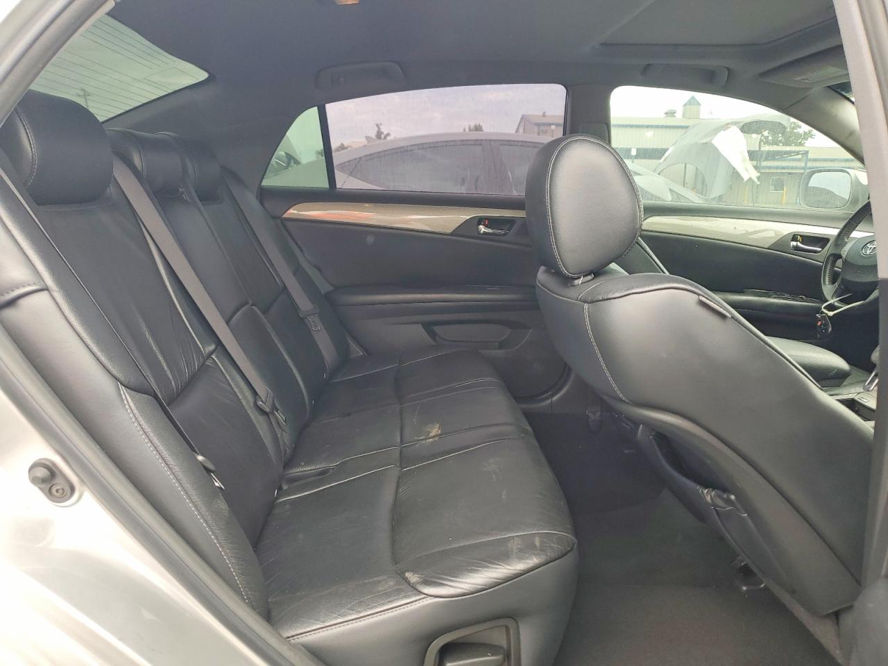 2005 Toyota Avalon Touring Silver vin: 4T1BK36B75U051813