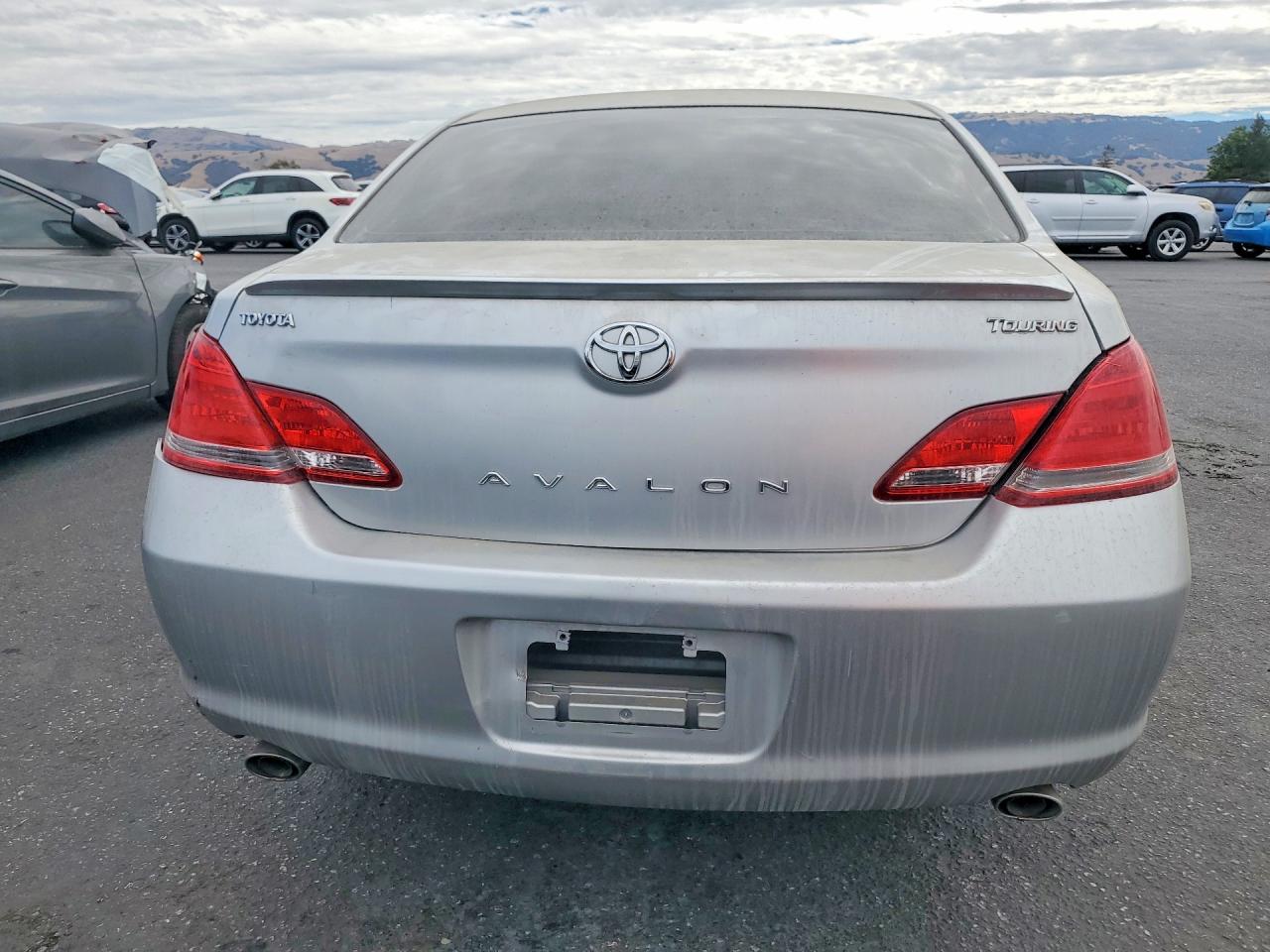 2005 Toyota Avalon Touring Silver vin: 4T1BK36B75U051813