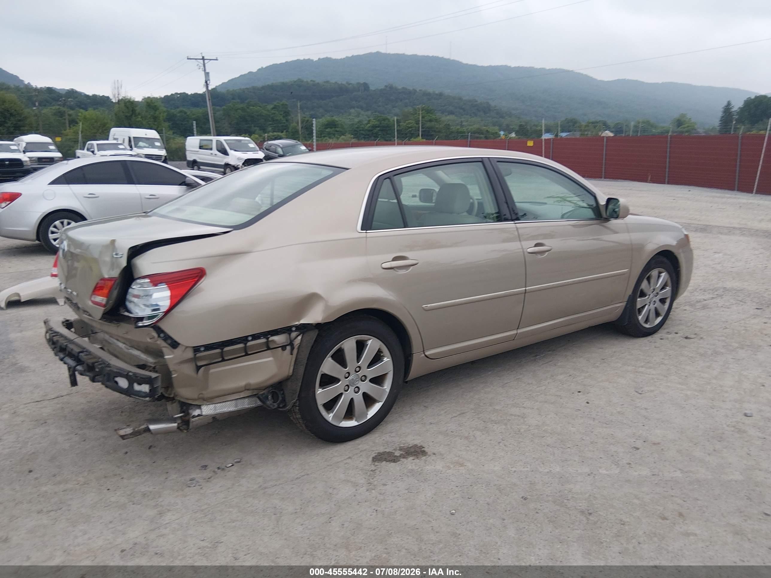 2006 Toyota Avalon Xls Золотой vin: 4T1BK36B76U064420