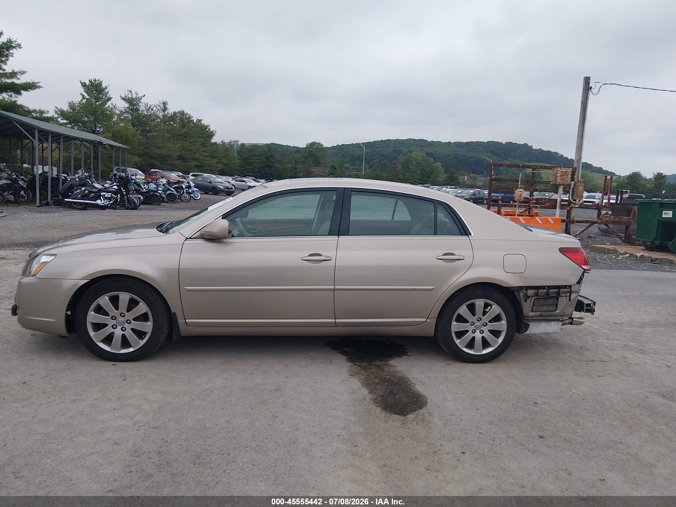 2006 Toyota Avalon Xls Золотой vin: 4T1BK36B76U064420