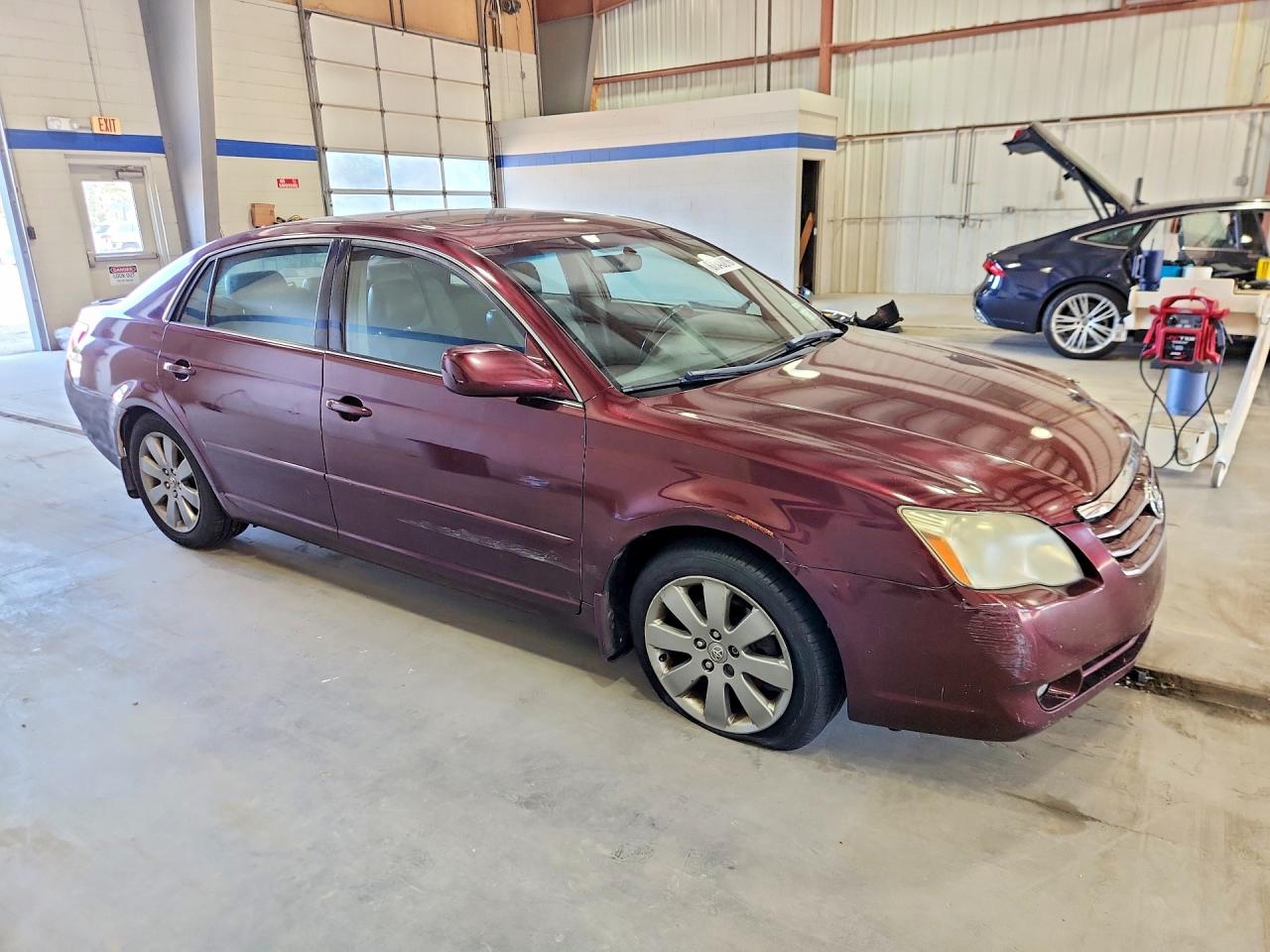 2006 Toyota Avalon Xl Burgundy vin: 4T1BK36B76U134336