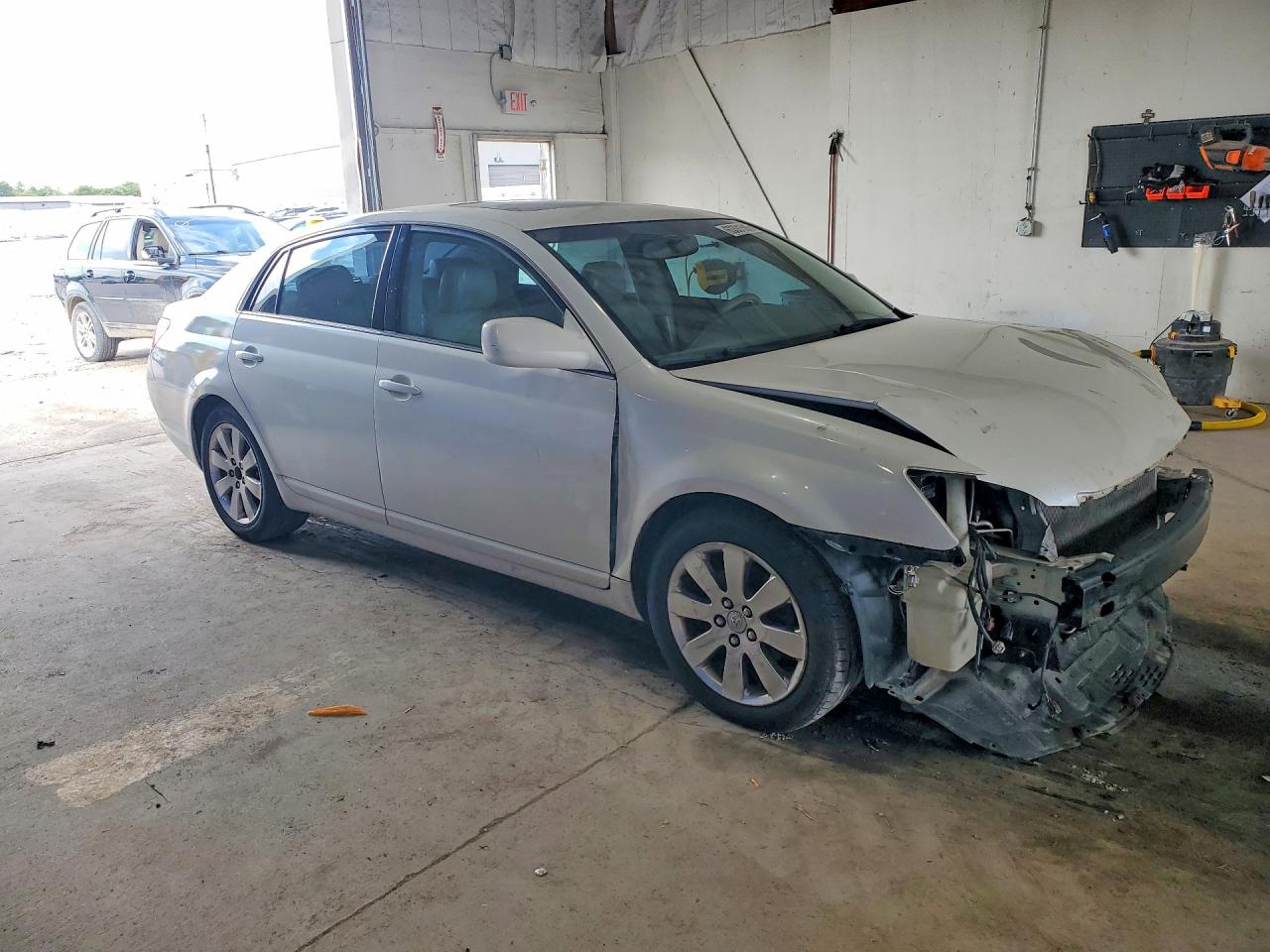 2006 Toyota Avalon Xls White vin: 4T1BK36B76U159866