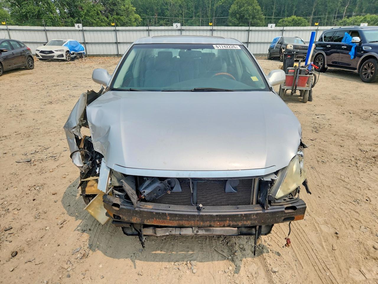 2007 Toyota Avalon Limited Silver vin: 4T1BK36B77U186311