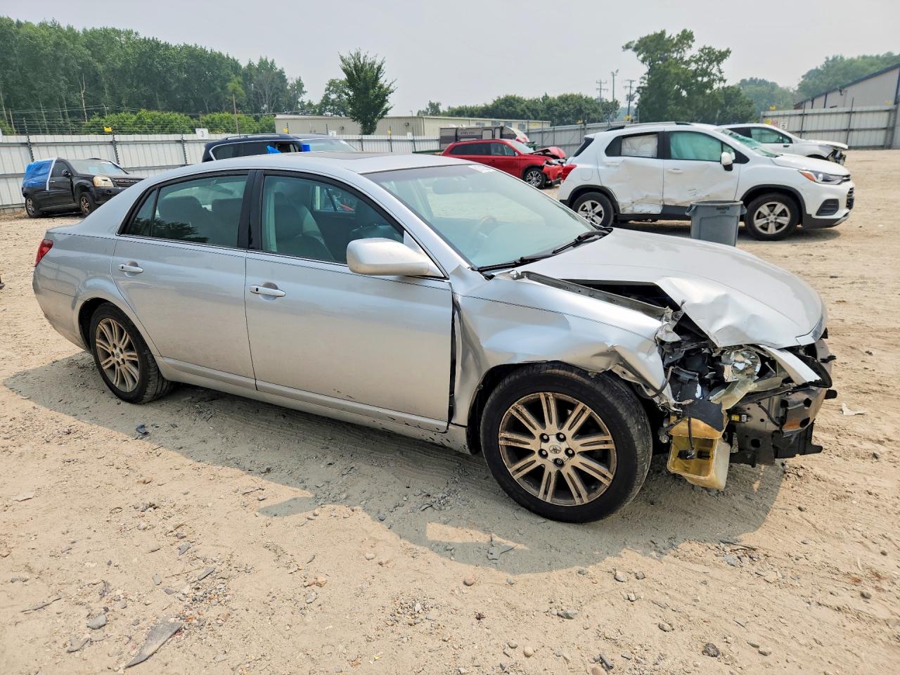 2007 Toyota Avalon Limited Silver vin: 4T1BK36B77U186311