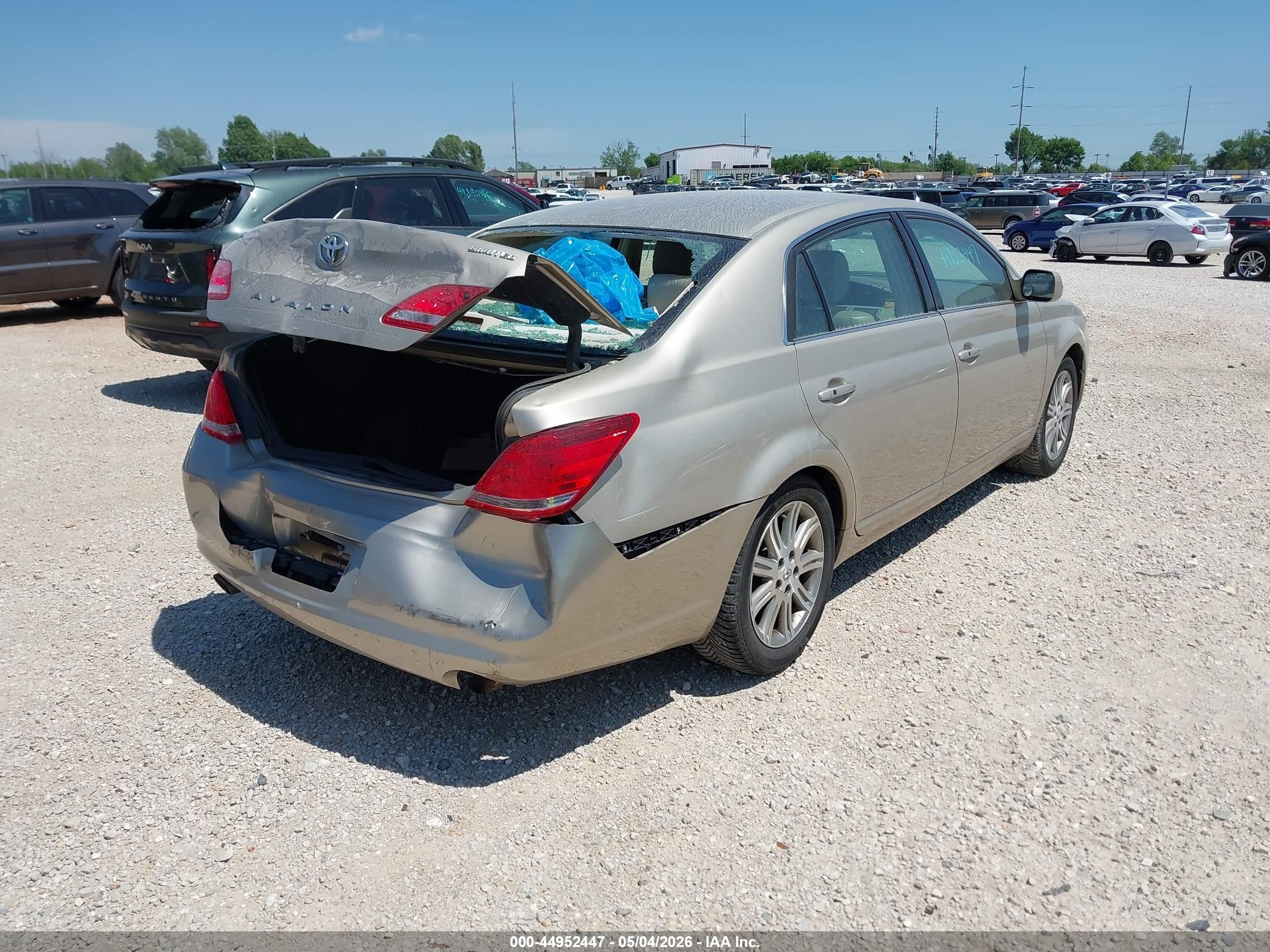 2007 Toyota Avalon Limited Gold vin: 4T1BK36B77U245518