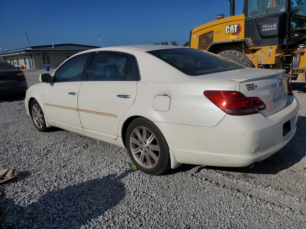 2008 Toyota Avalon Limited White vin: 4T1BK36B78U311566