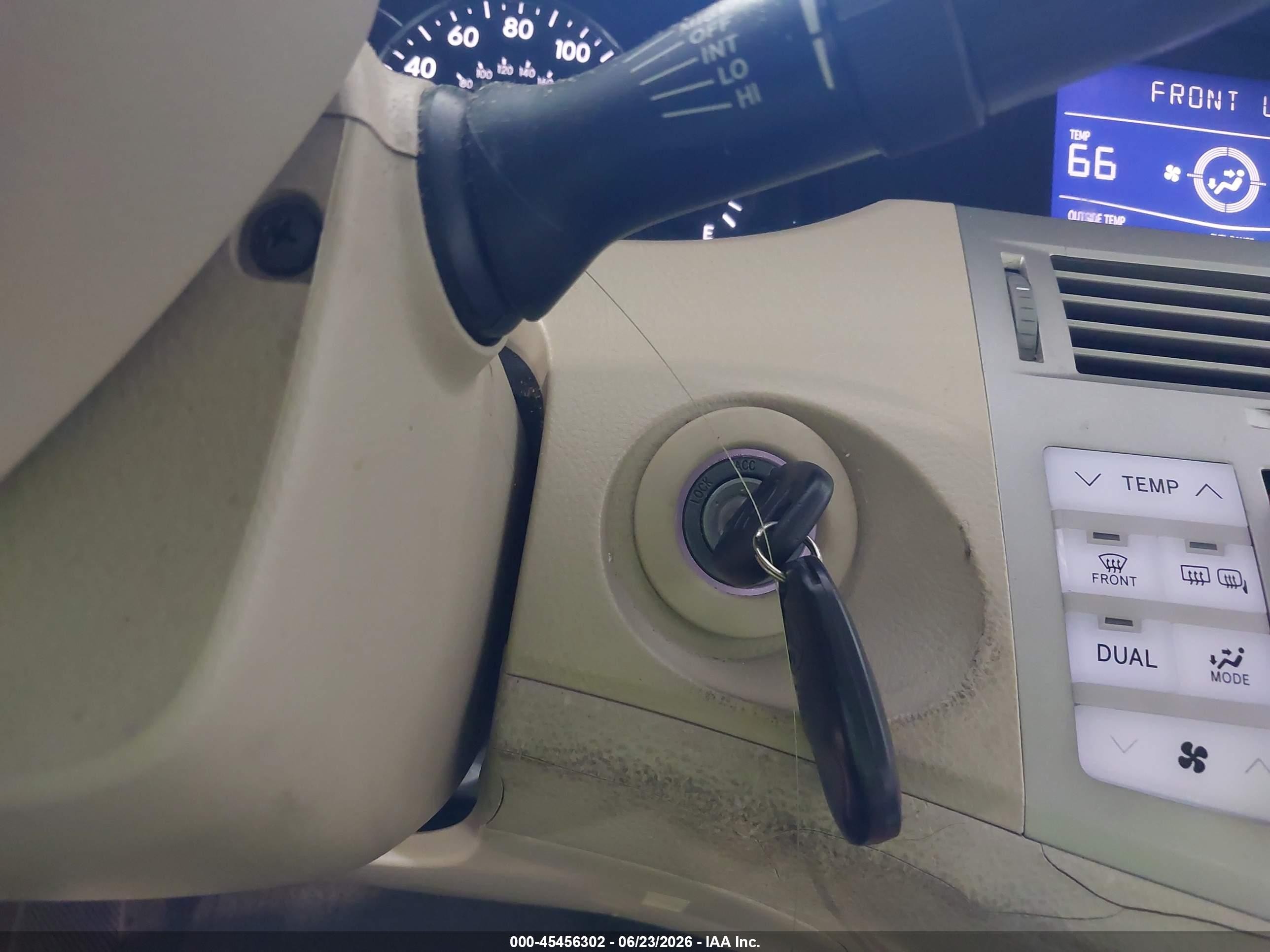 2005 Toyota Avalon Xls Белый vin: 4T1BK36B85U024331