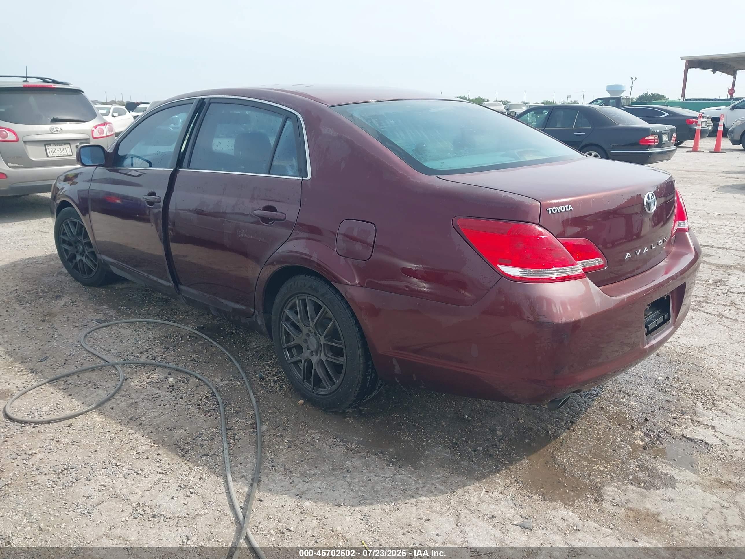 2005 Toyota Avalon Xls Burgundy vin: 4T1BK36B85U028251
