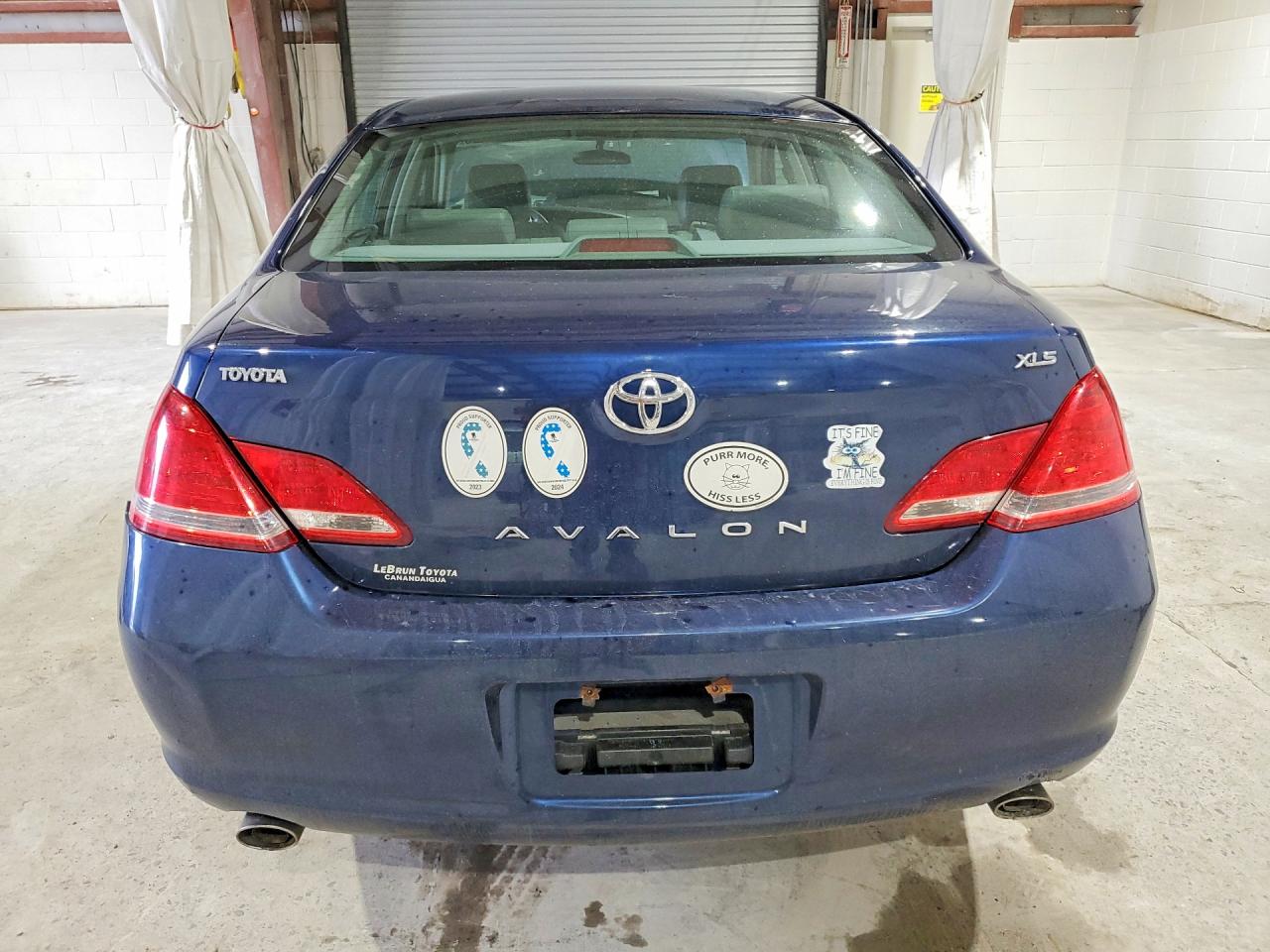 2005 Toyota Avalon Xls Blue vin: 4T1BK36B85U032557