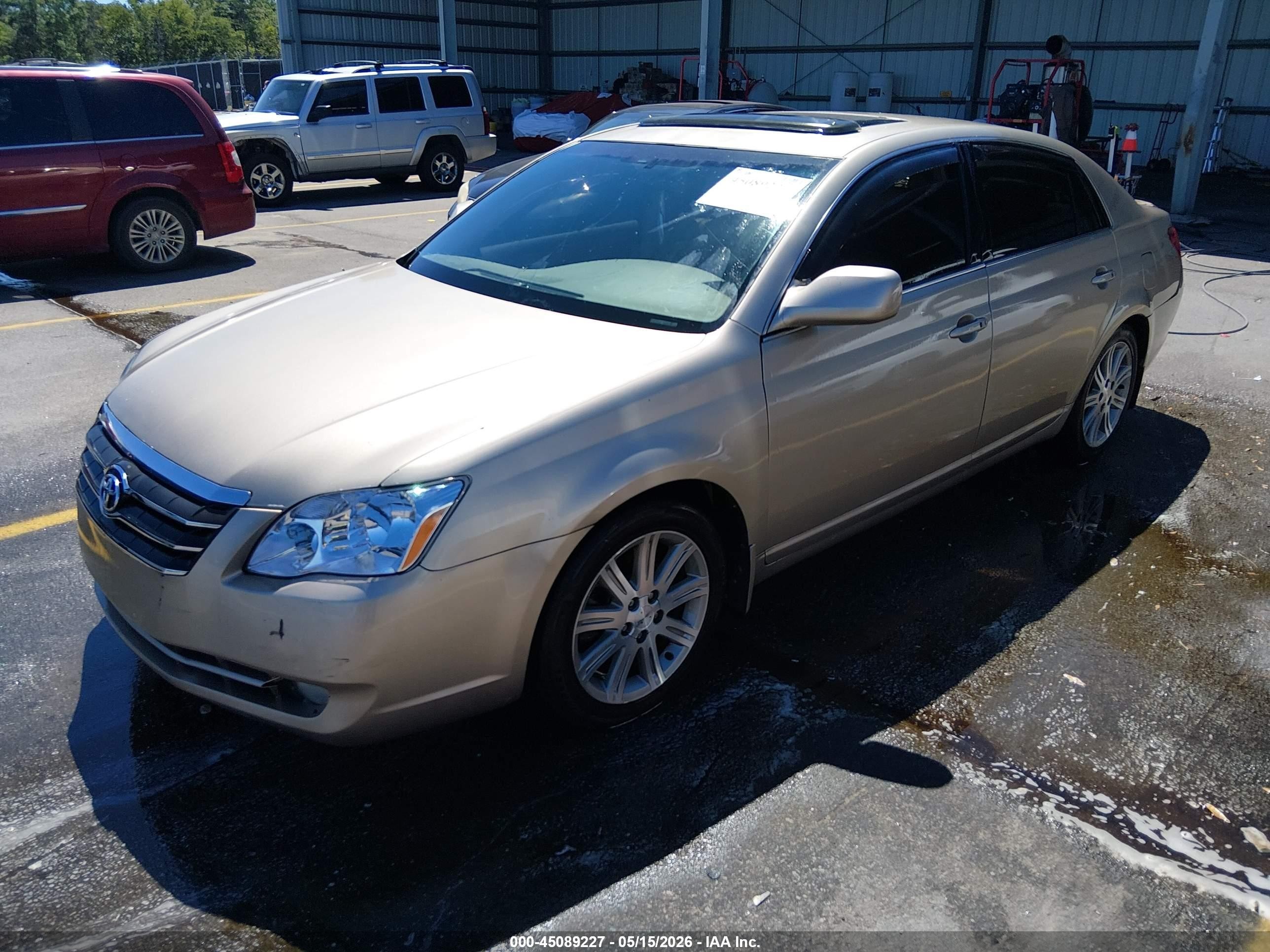 2005 Toyota Avalon Limited Gold vin: 4T1BK36B85U044692