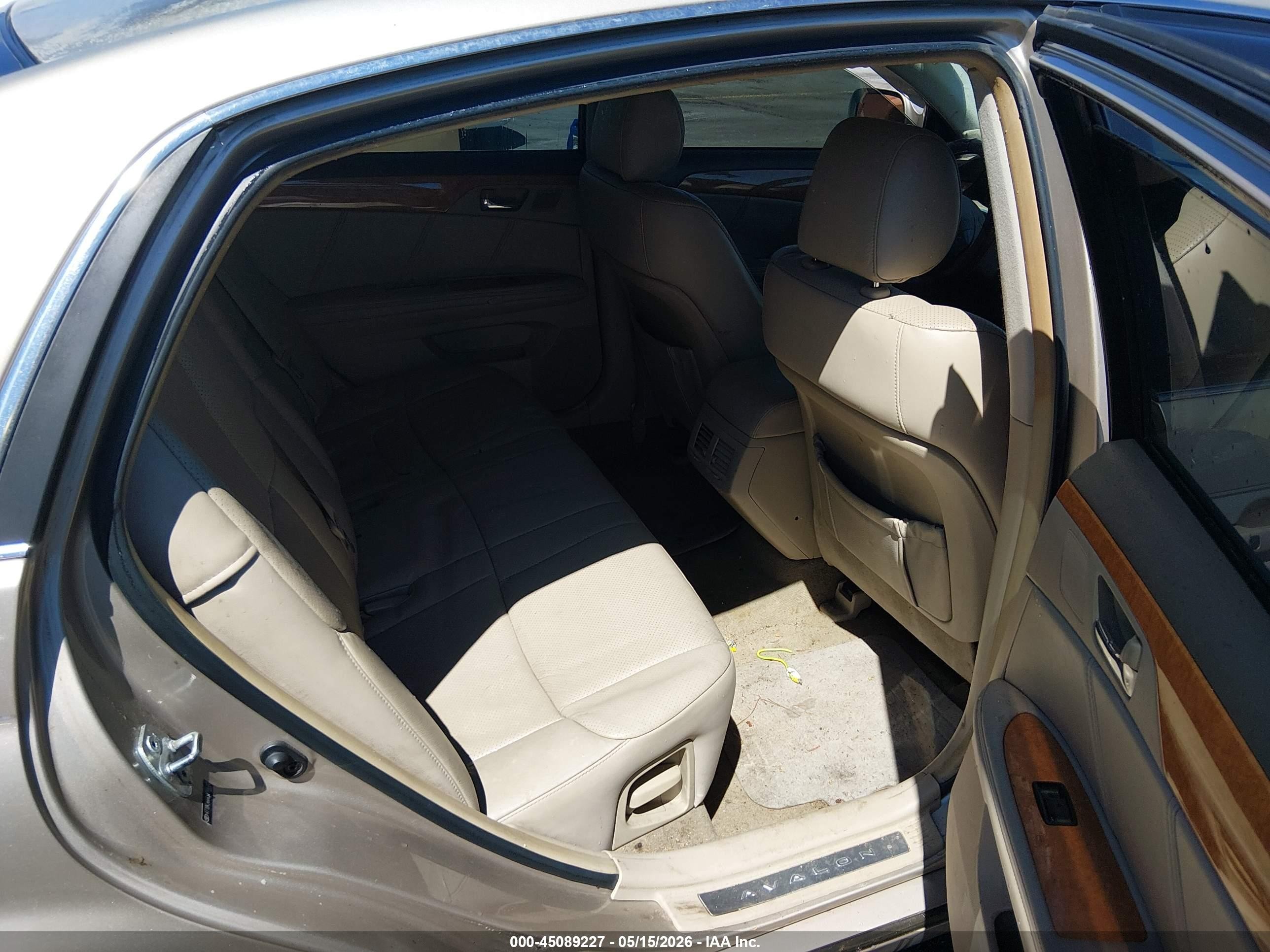 2005 Toyota Avalon Limited Gold vin: 4T1BK36B85U044692