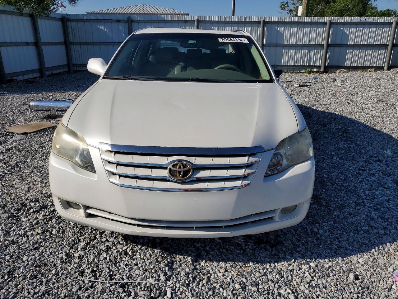 2006 Toyota Avalon Xls White vin: 4T1BK36B86U086197
