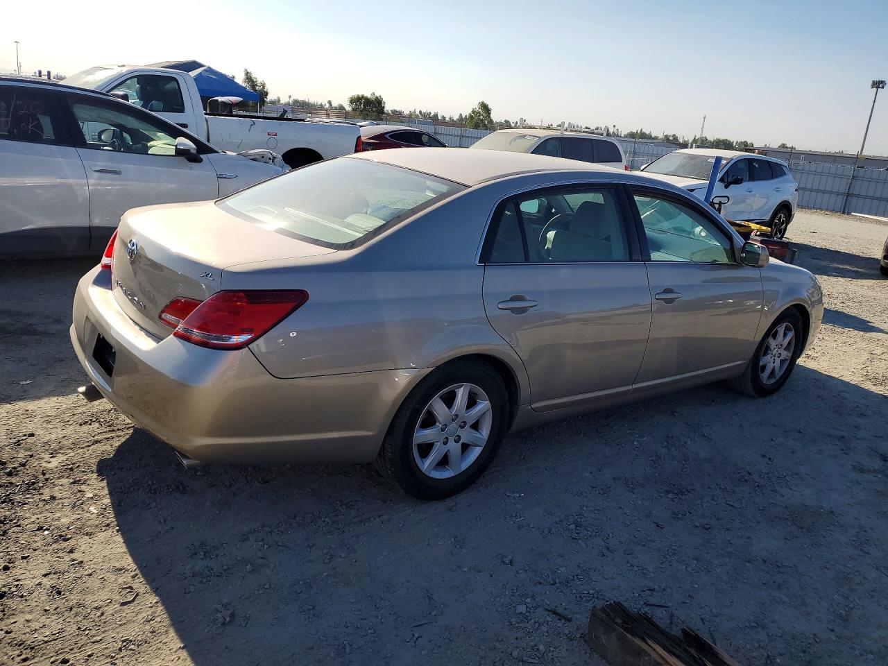 2006 Toyota Avalon Xl Tan vin: 4T1BK36B86U107596