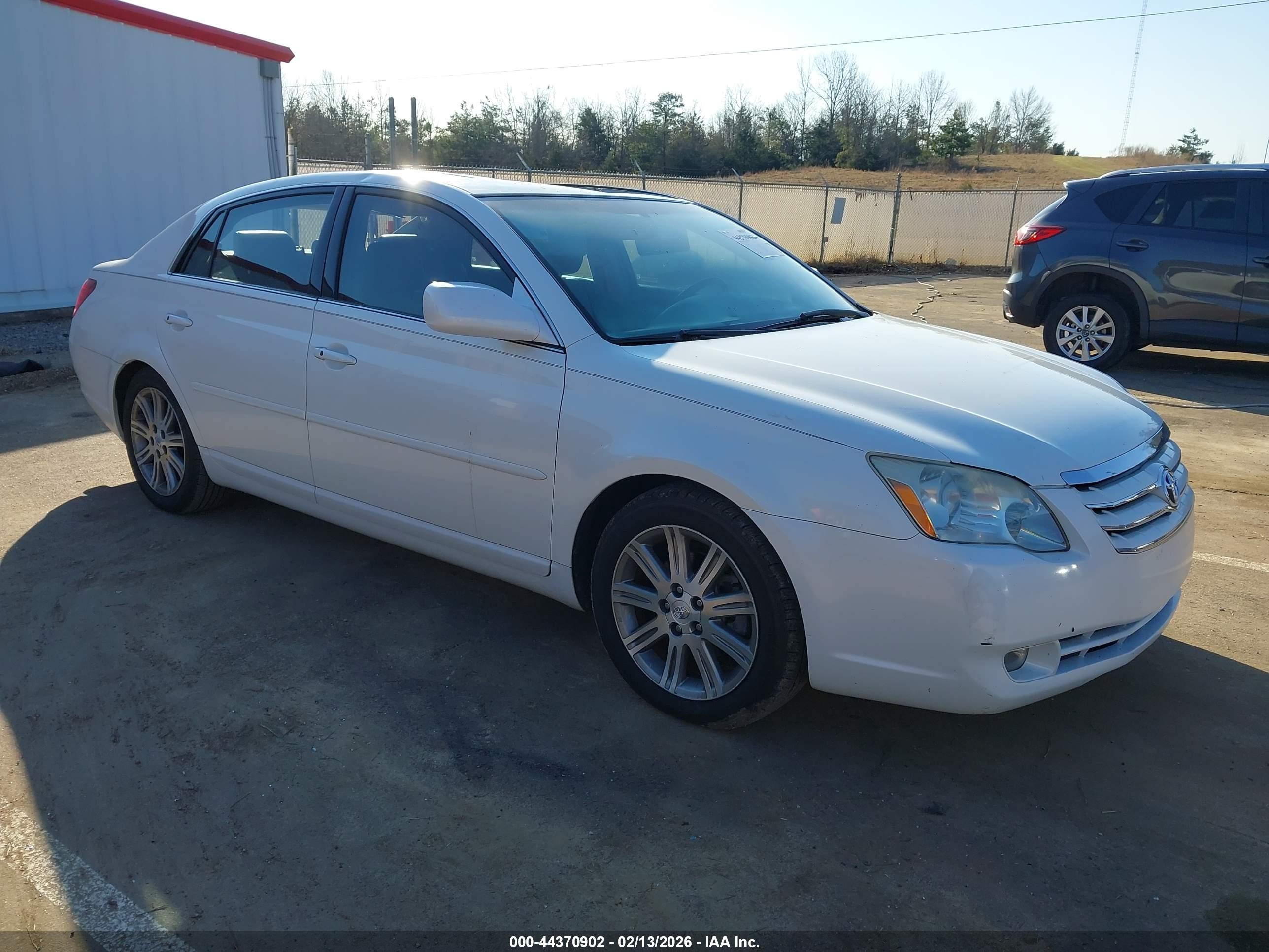 2006 Toyota Avalon Limited Белый vin: 4T1BK36B86U113477