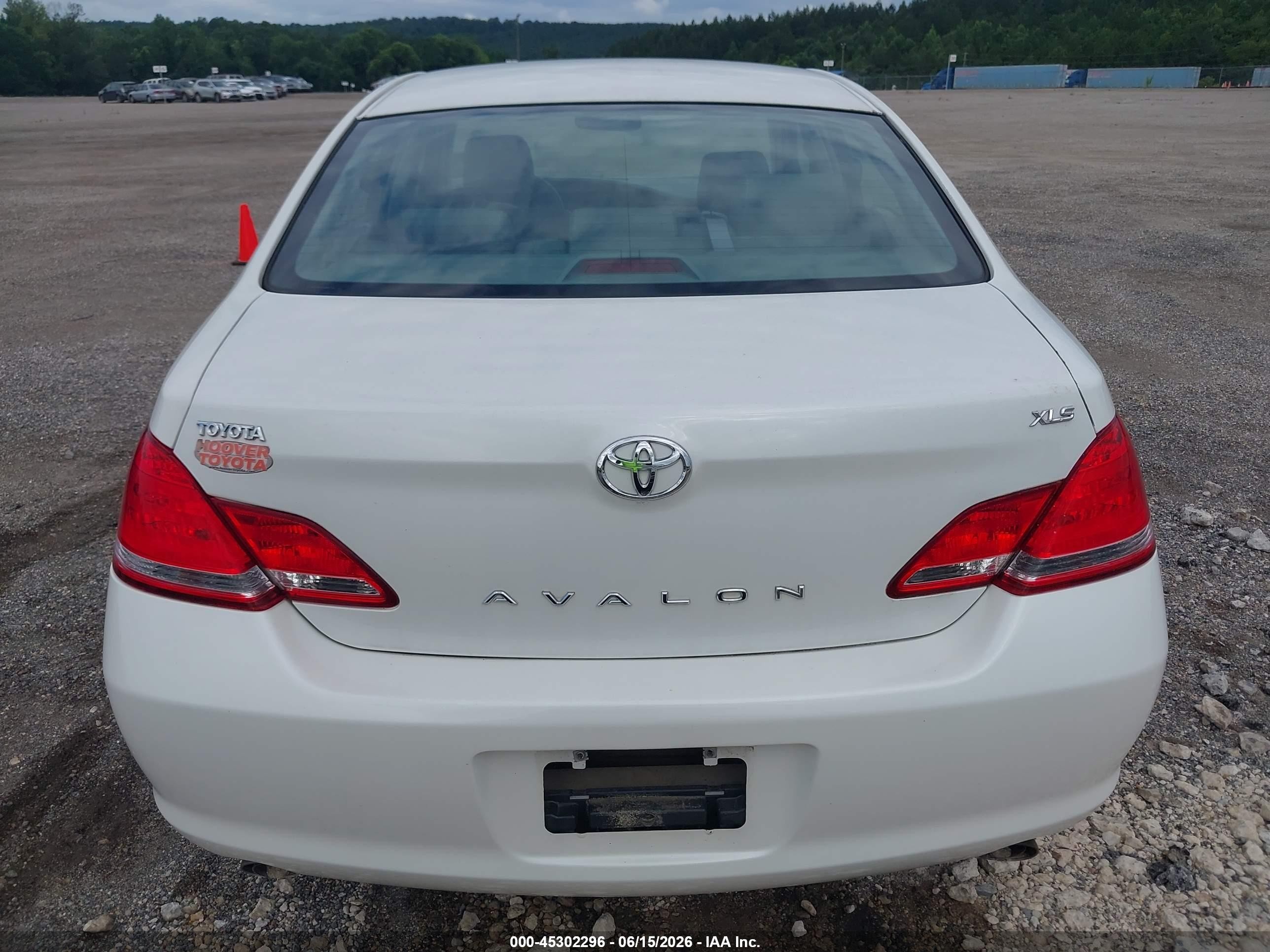 2006 Toyota Avalon Xls White vin: 4T1BK36B86U166776