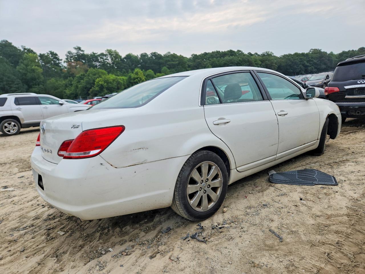 2007 Toyota Avalon Xls Белый vin: 4T1BK36B87U245432