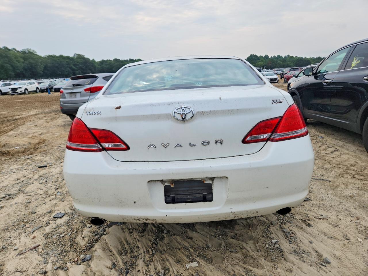 2007 Toyota Avalon Xls Белый vin: 4T1BK36B87U245432
