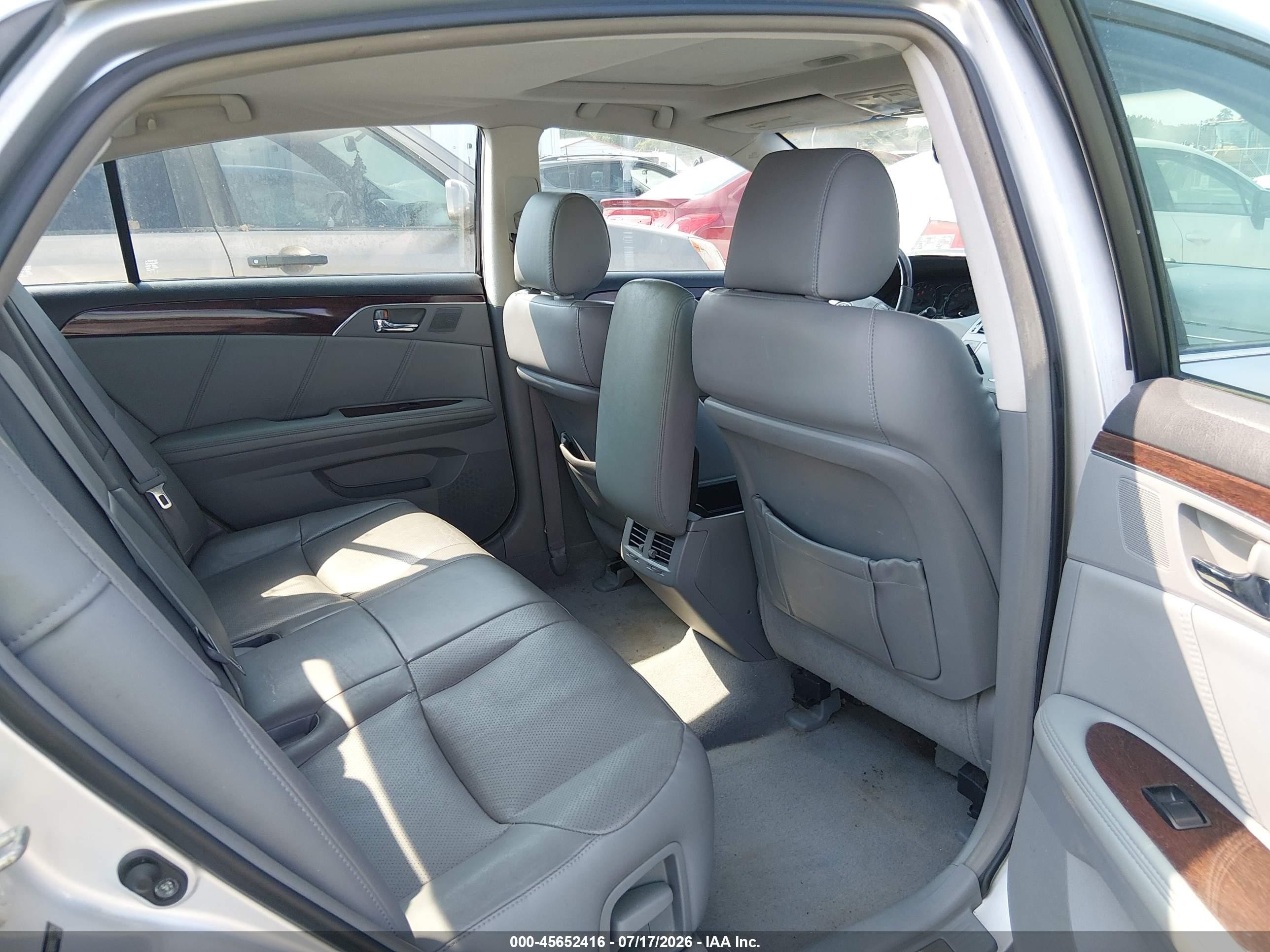 2008 Toyota Avalon Limited Silver vin: 4T1BK36B88U277735