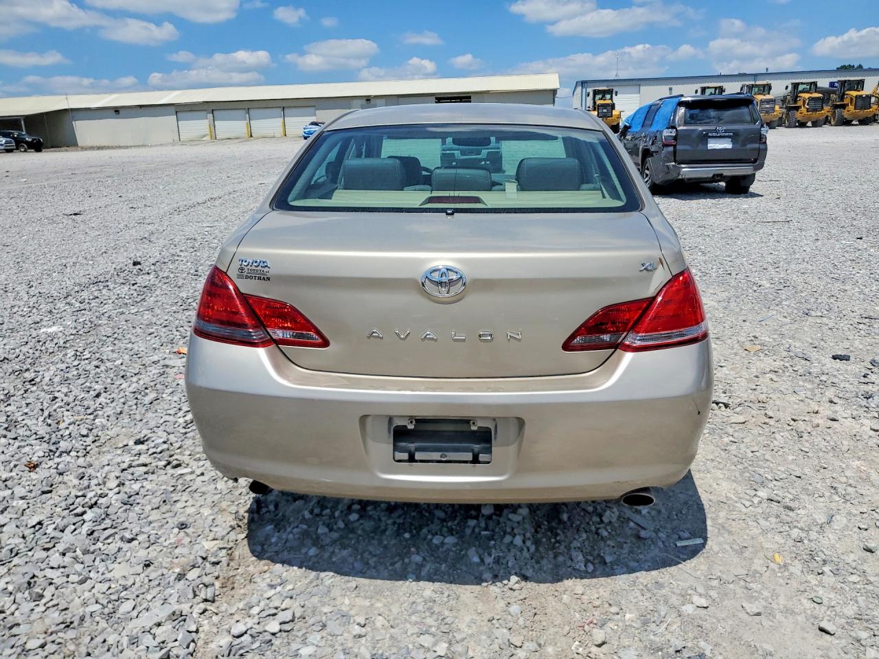2008 Toyota Avalon Xl Золотой vin: 4T1BK36B88U309096