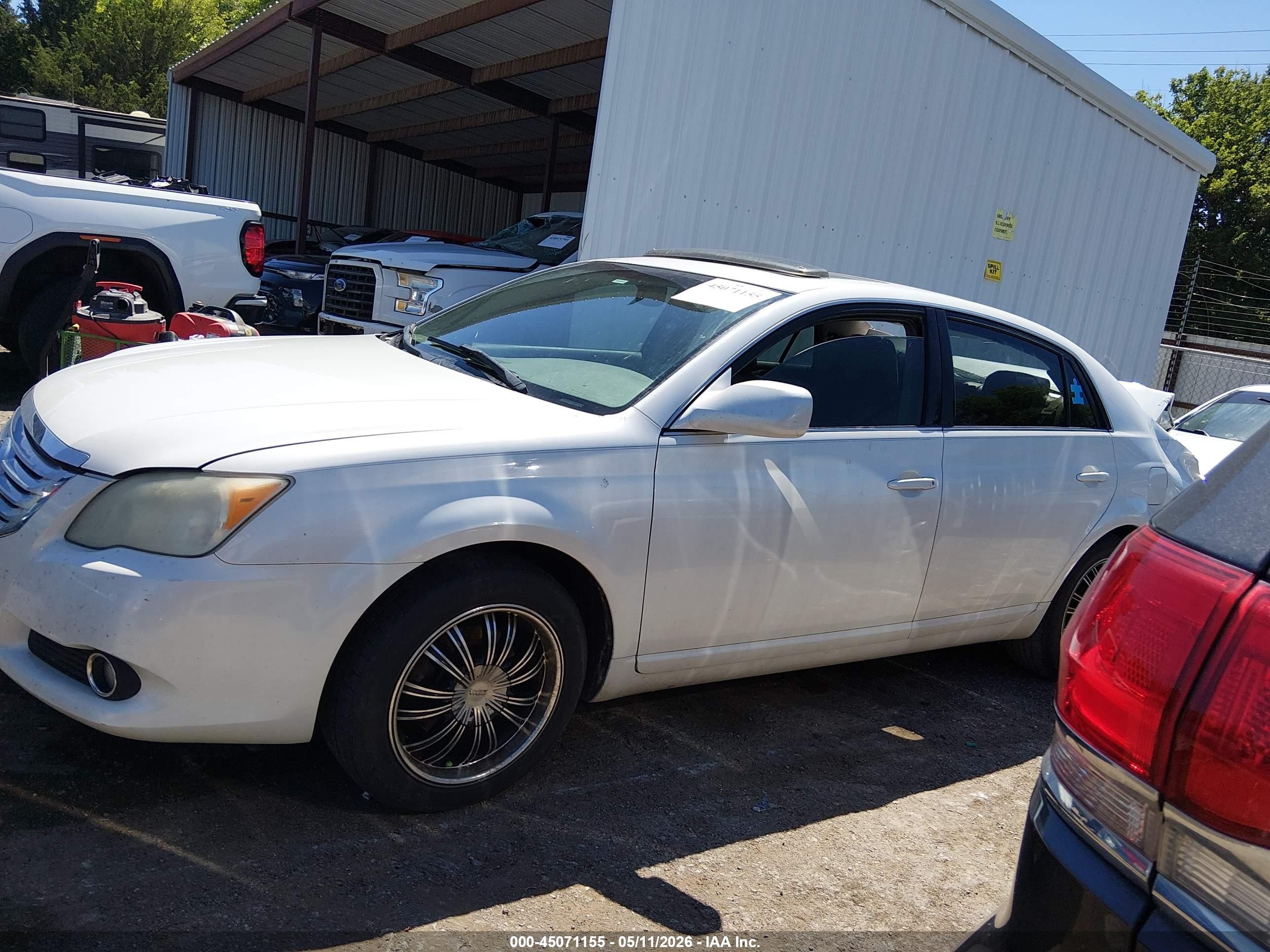 2009 Toyota Avalon Xls White vin: 4T1BK36B89U348658