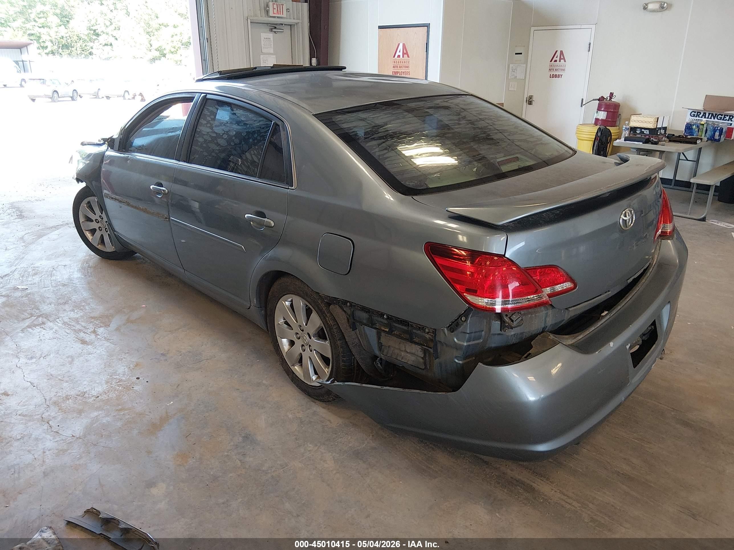 2005 Toyota Avalon Xls Blue vin: 4T1BK36B95U009823