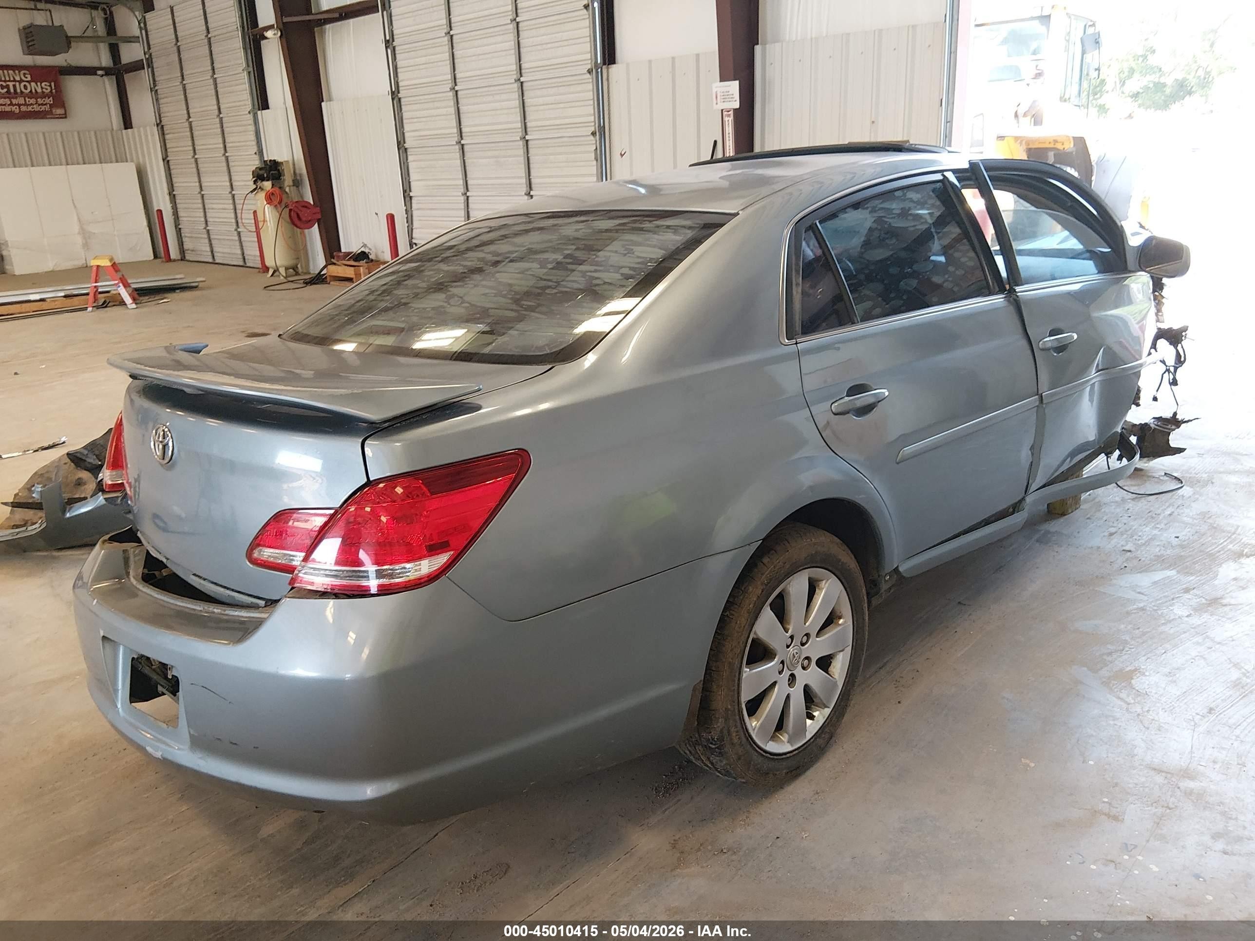 2005 Toyota Avalon Xls Blue vin: 4T1BK36B95U009823