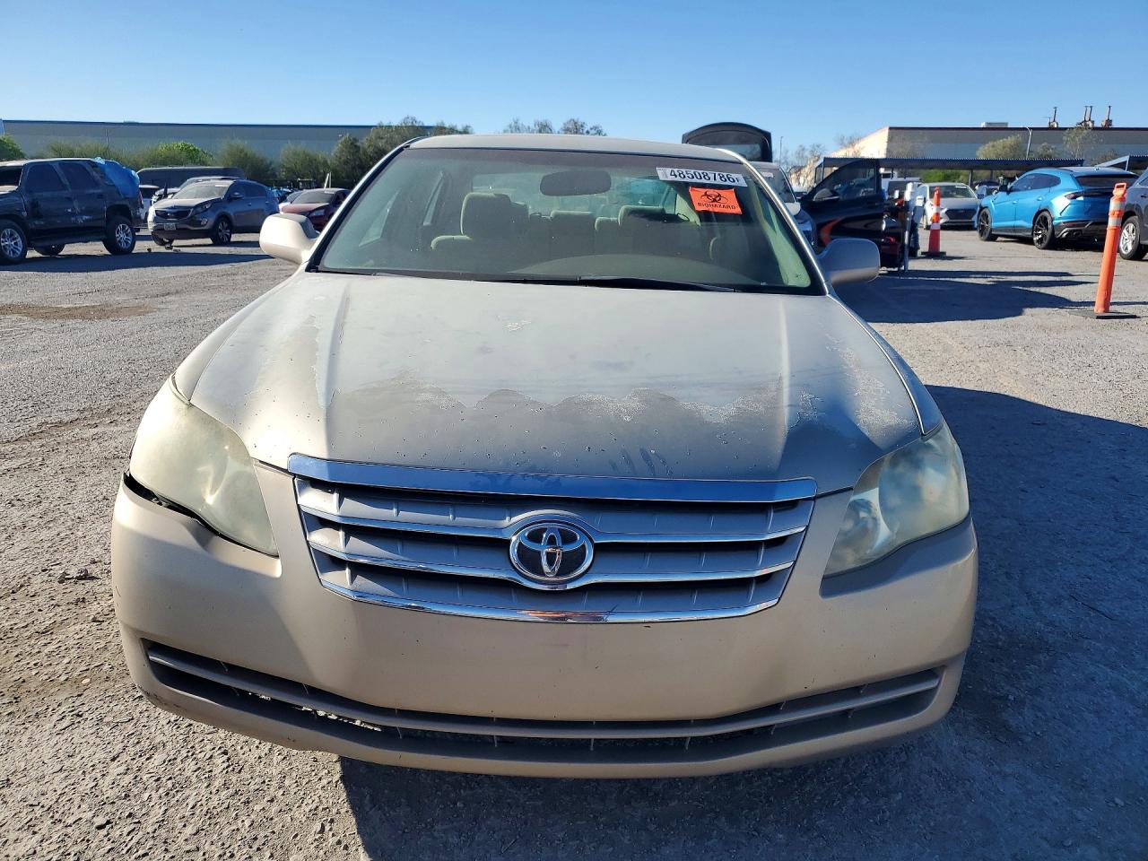2005 Toyota Avalon Xl Gold vin: 4T1BK36B95U017906