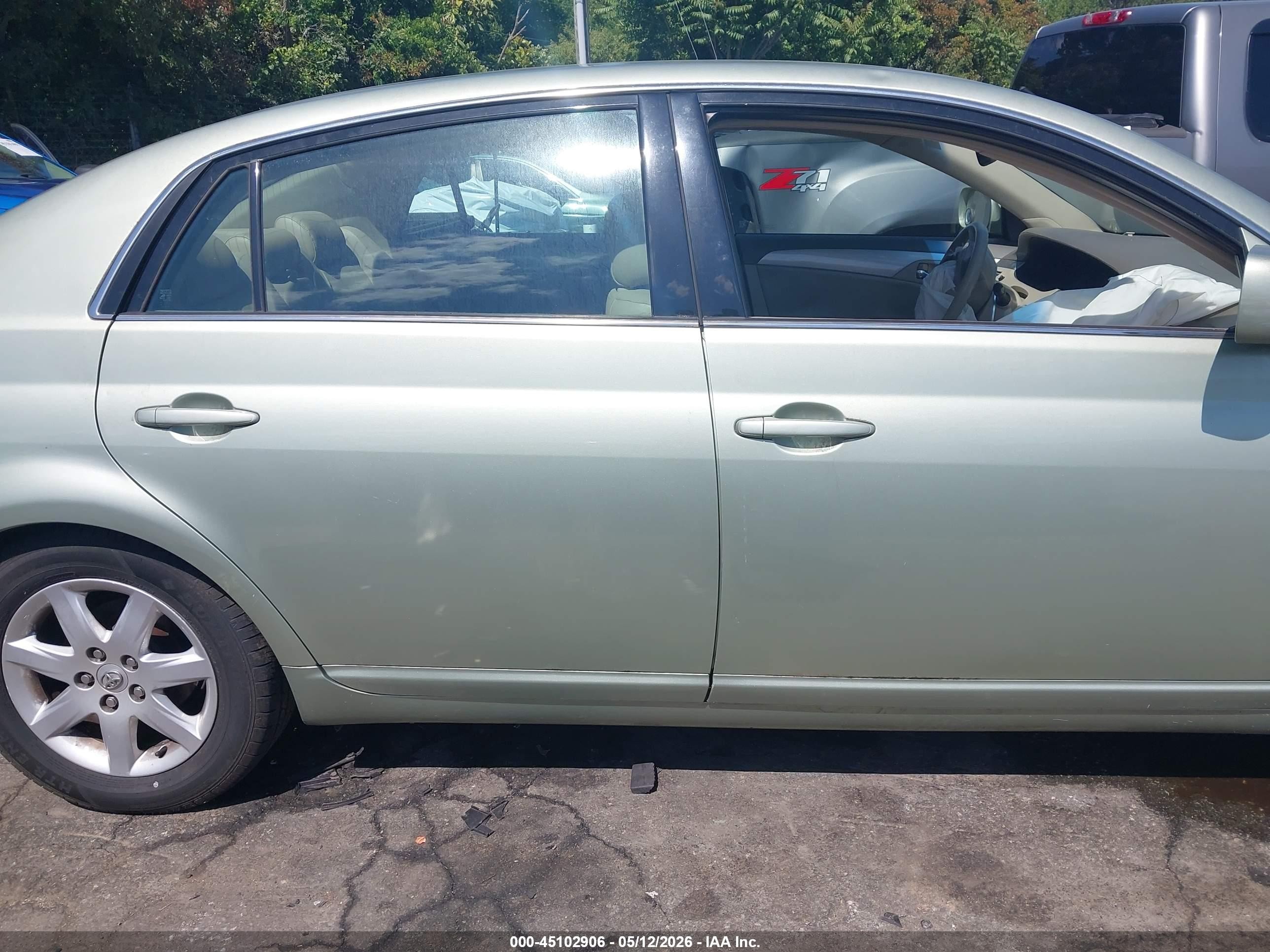 2005 Toyota Avalon Xl Green vin: 4T1BK36B95U027710