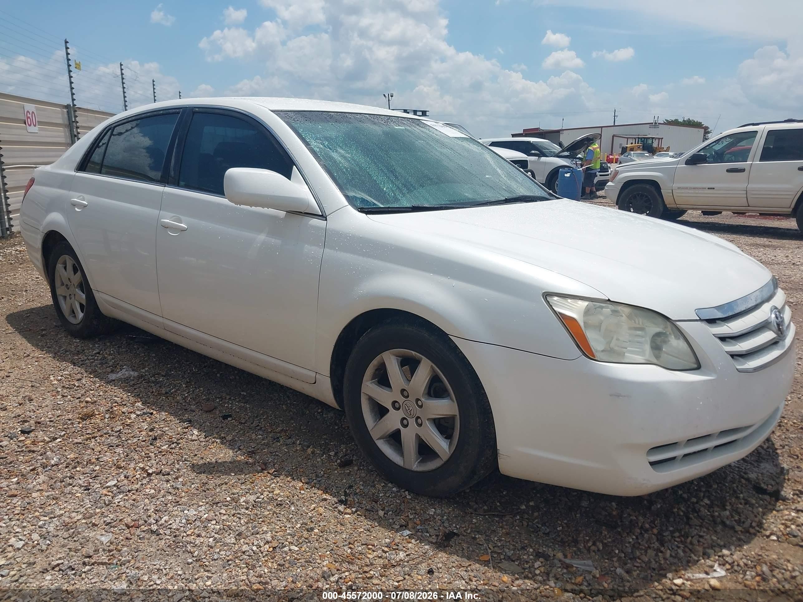2005 Toyota Avalon Xl White vin: 4T1BK36B95U045513