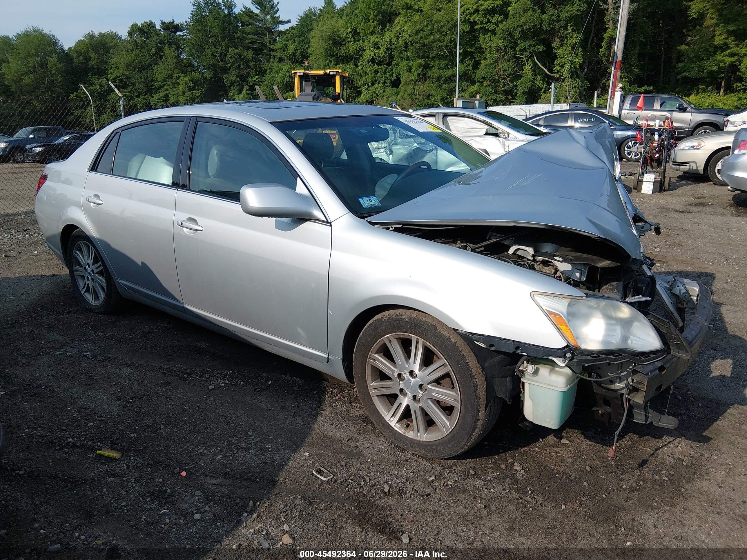 2005 Toyota Avalon Limited Silver vin: 4T1BK36B95U046550