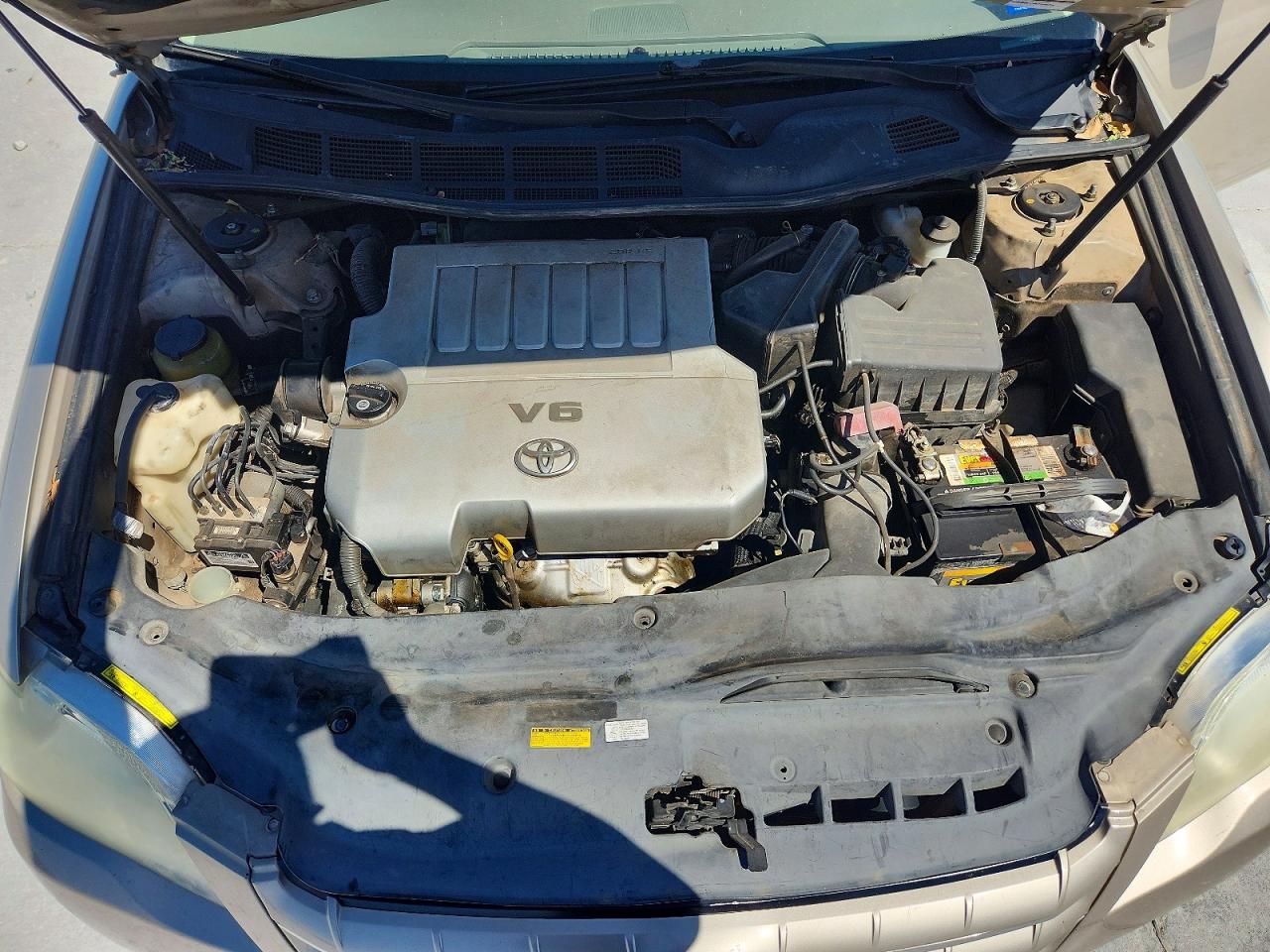 2005 Toyota Avalon Limited Золотой vin: 4T1BK36B95U047097