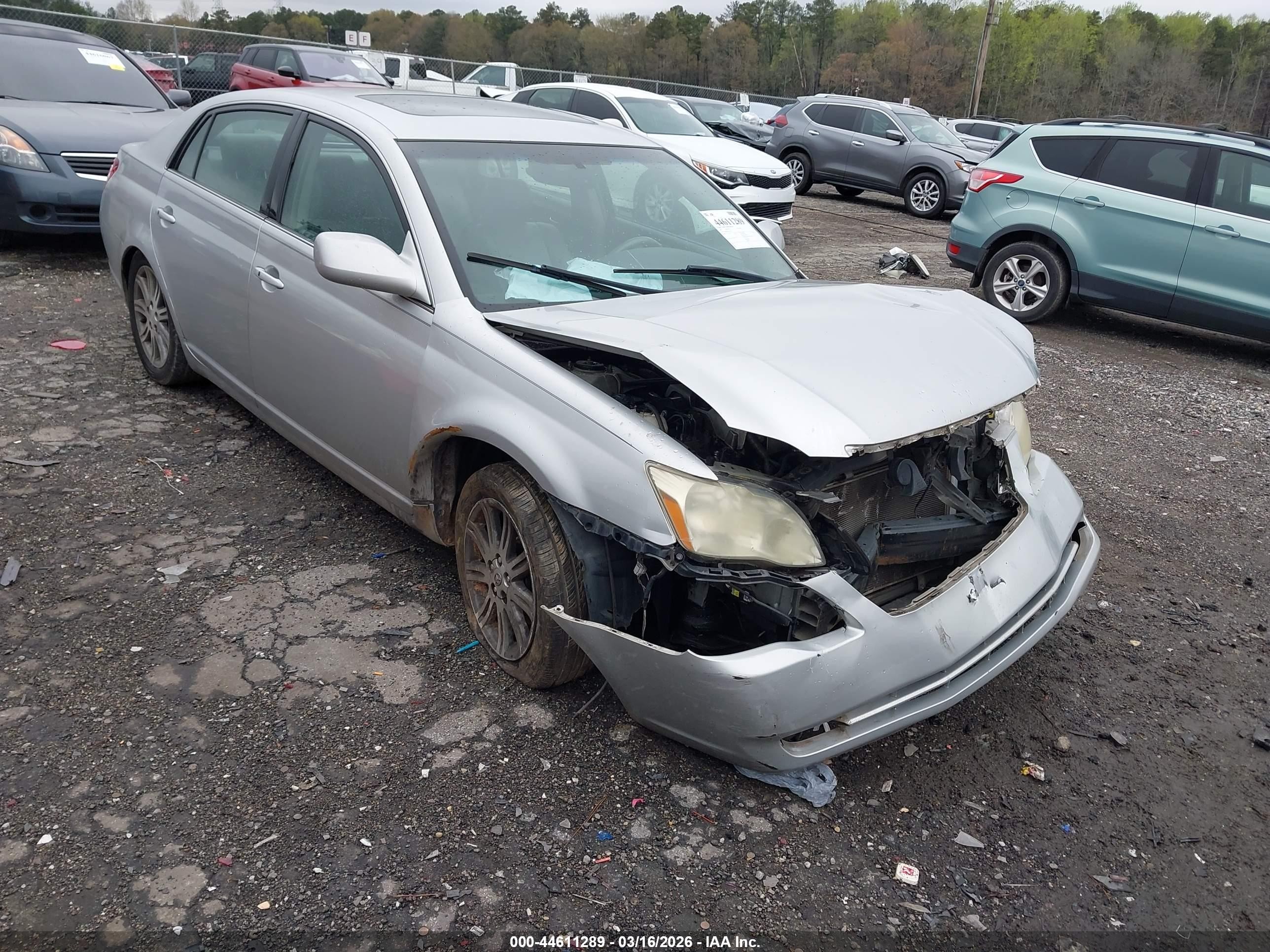 2005 Toyota Avalon Limited Silver vin: 4T1BK36B95U061324