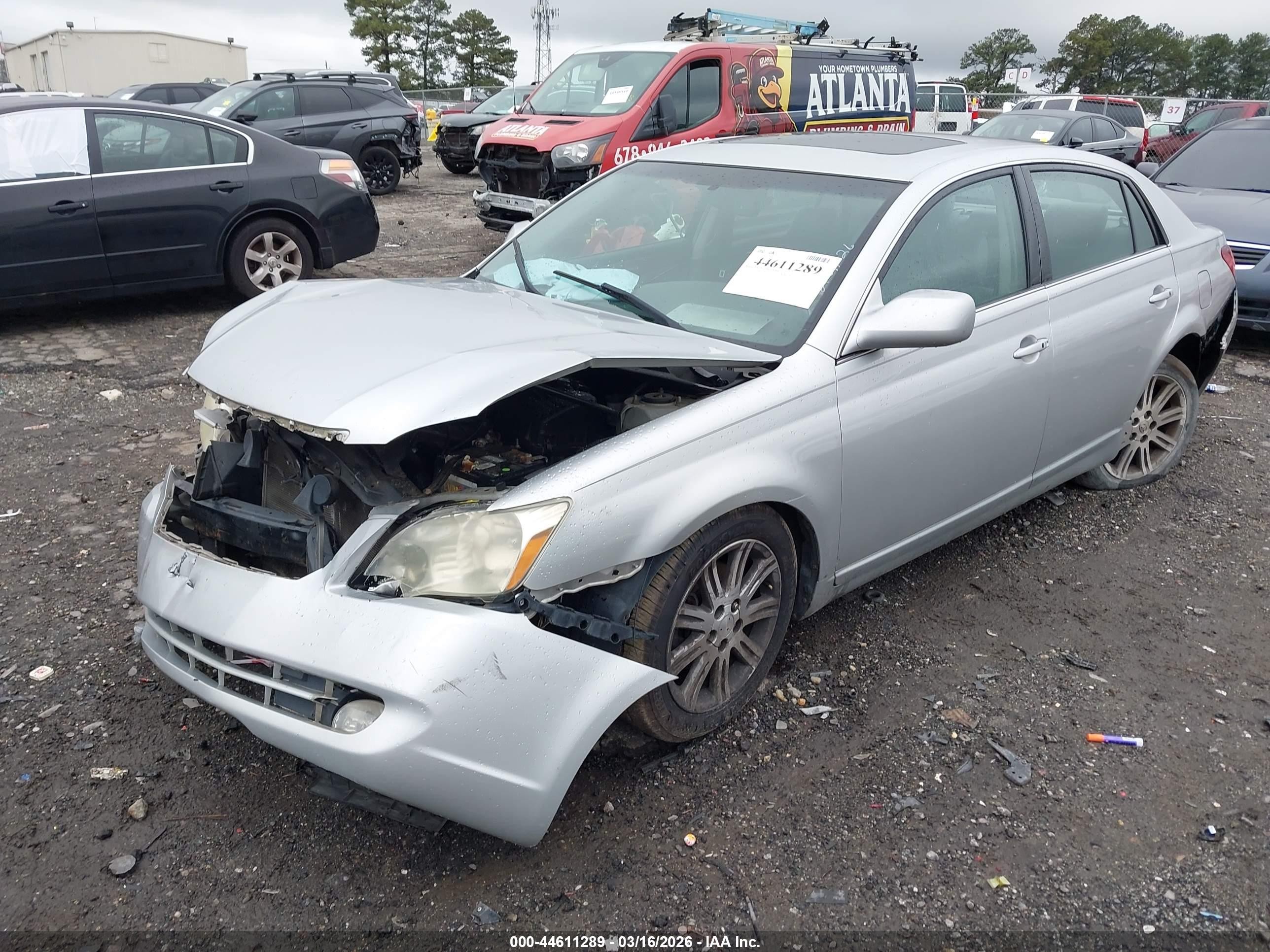 2005 Toyota Avalon Limited Silver vin: 4T1BK36B95U061324
