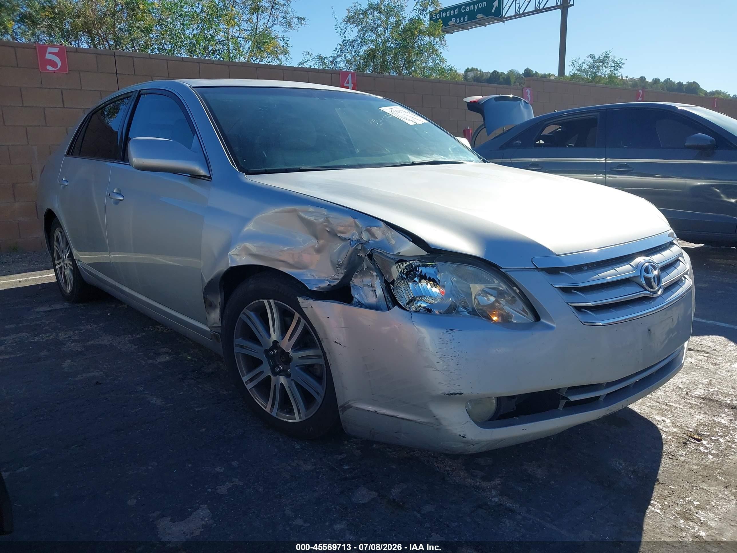 2005 Toyota Avalon Limited Silver vin: 4T1BK36B95U062179