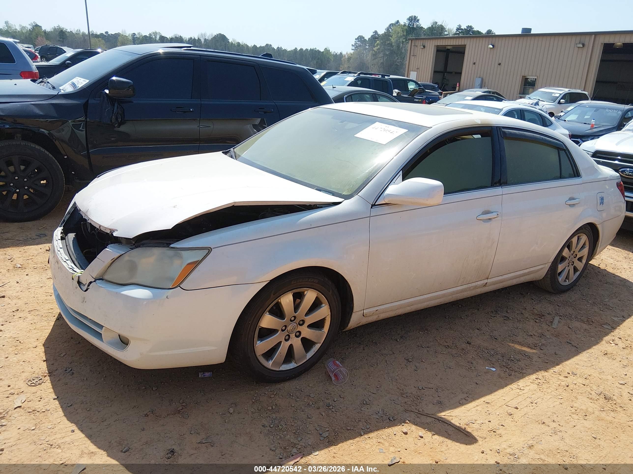 2006 Toyota Avalon Xls White vin: 4T1BK36B96U063088