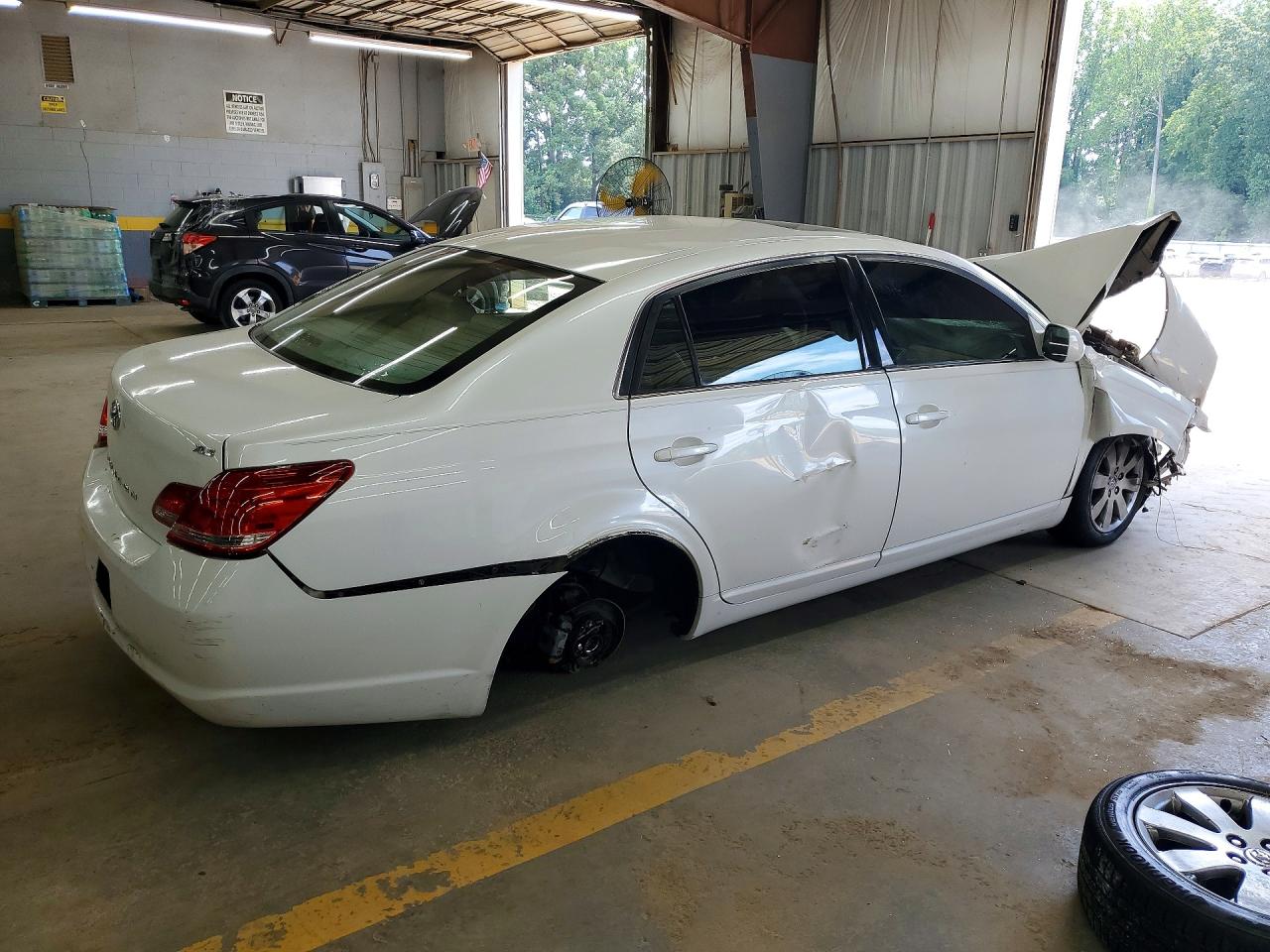2006 Toyota Avalon Xls White vin: 4T1BK36B96U154149