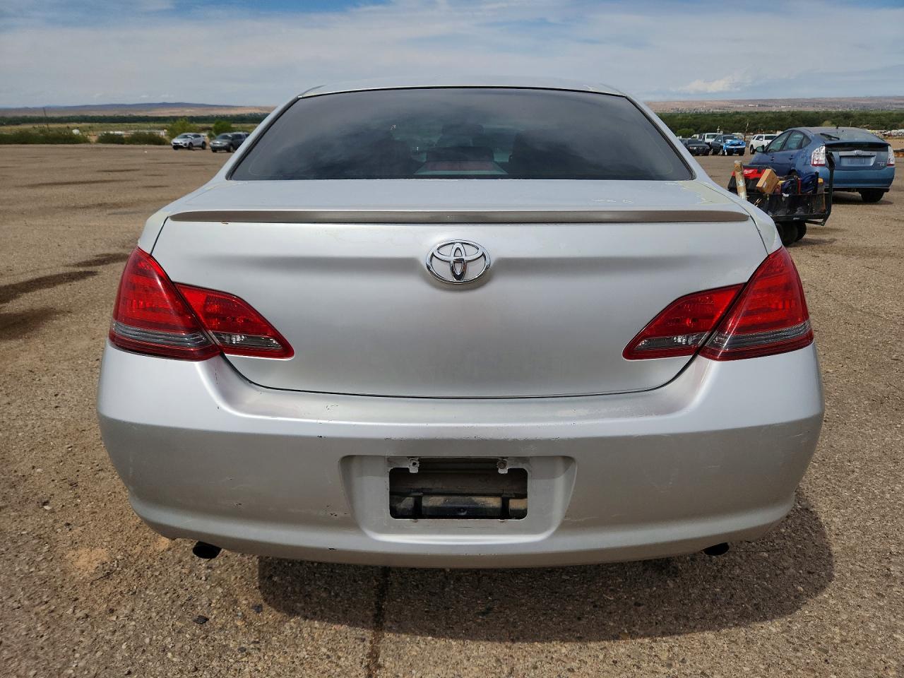 2008 Toyota Avalon Touring Silver vin: 4T1BK36B98U291532