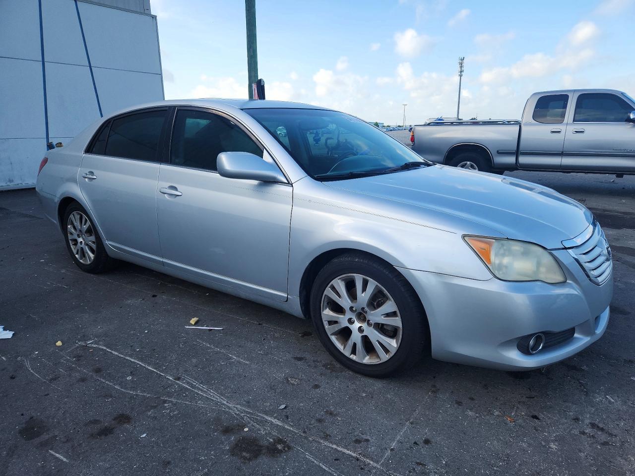 2008 Toyota Avalon Touring Silver vin: 4T1BK36B98U322780