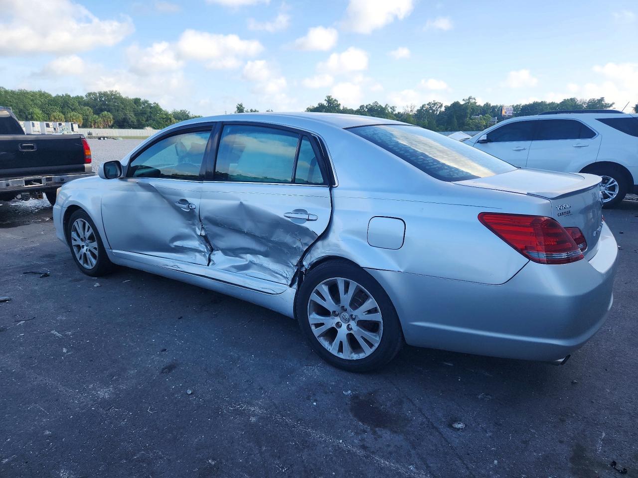 2008 Toyota Avalon Touring Silver vin: 4T1BK36B98U322780