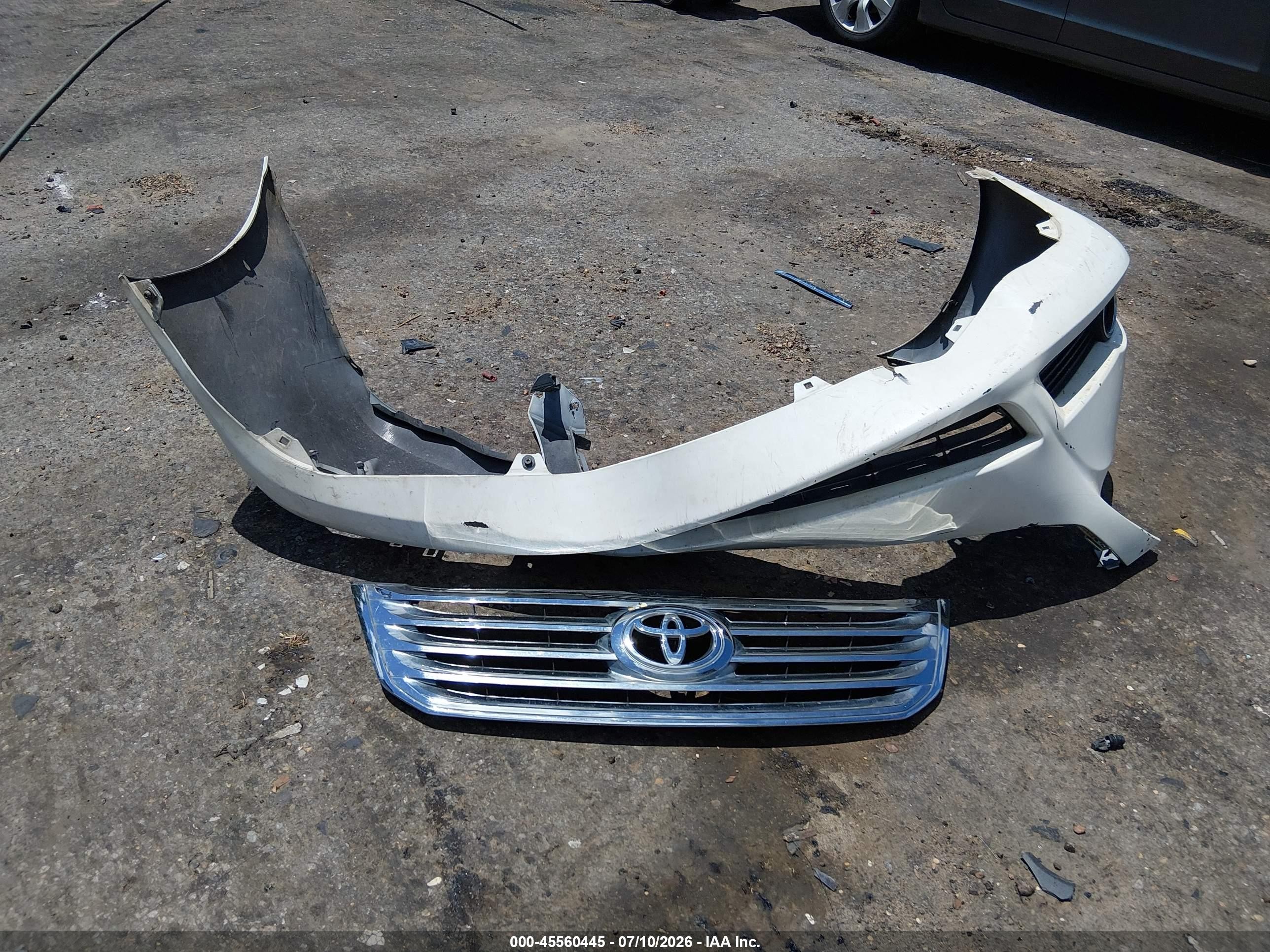 2009 Toyota Avalon Xls White vin: 4T1BK36B99U330587